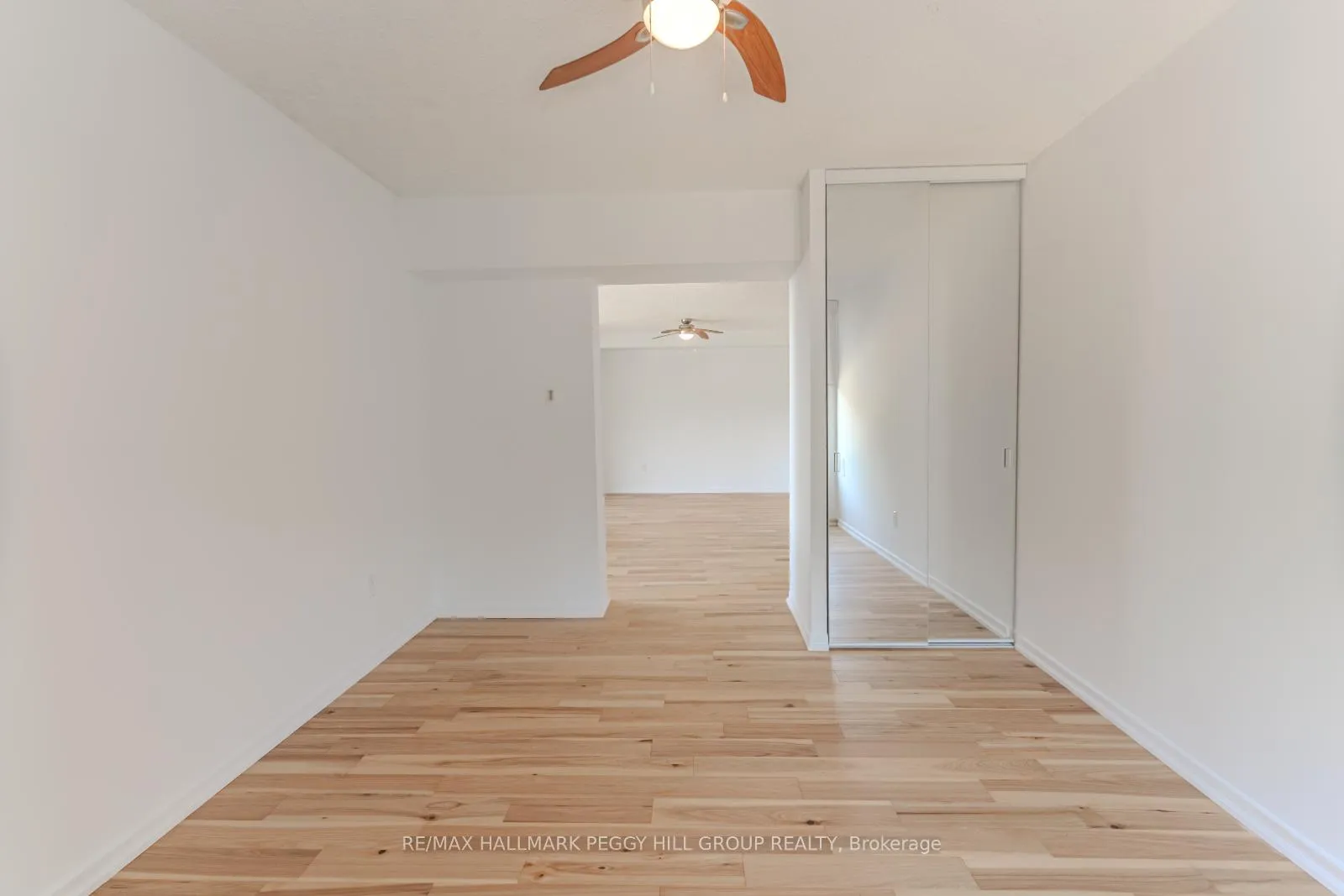 Photo 12 of Unit 701, 181 Collier Street, Barrie, North Shore — HOMEH