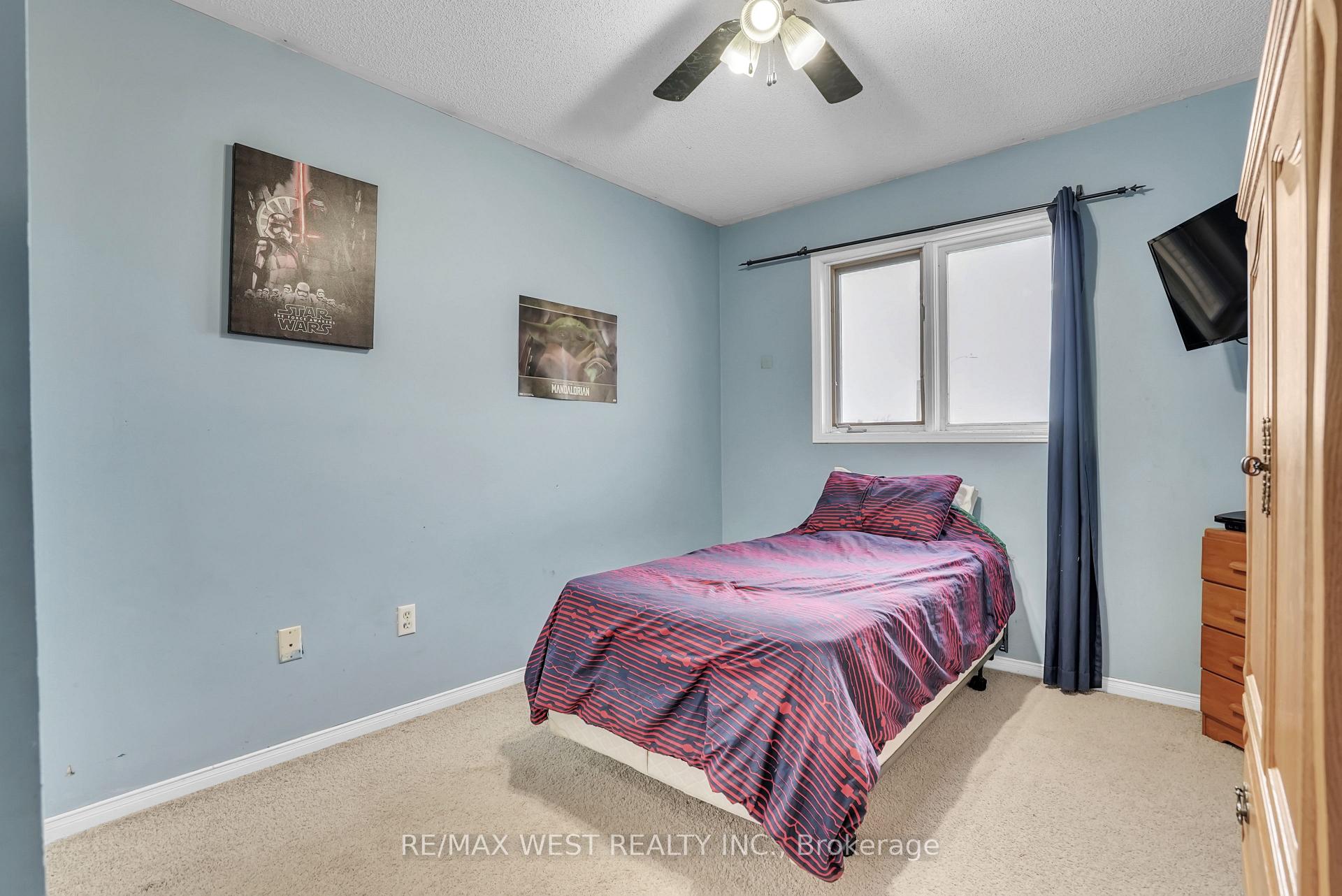 Photo 9 of 130 Pickett Crescent, Barrie, Painswick North — HOMEH