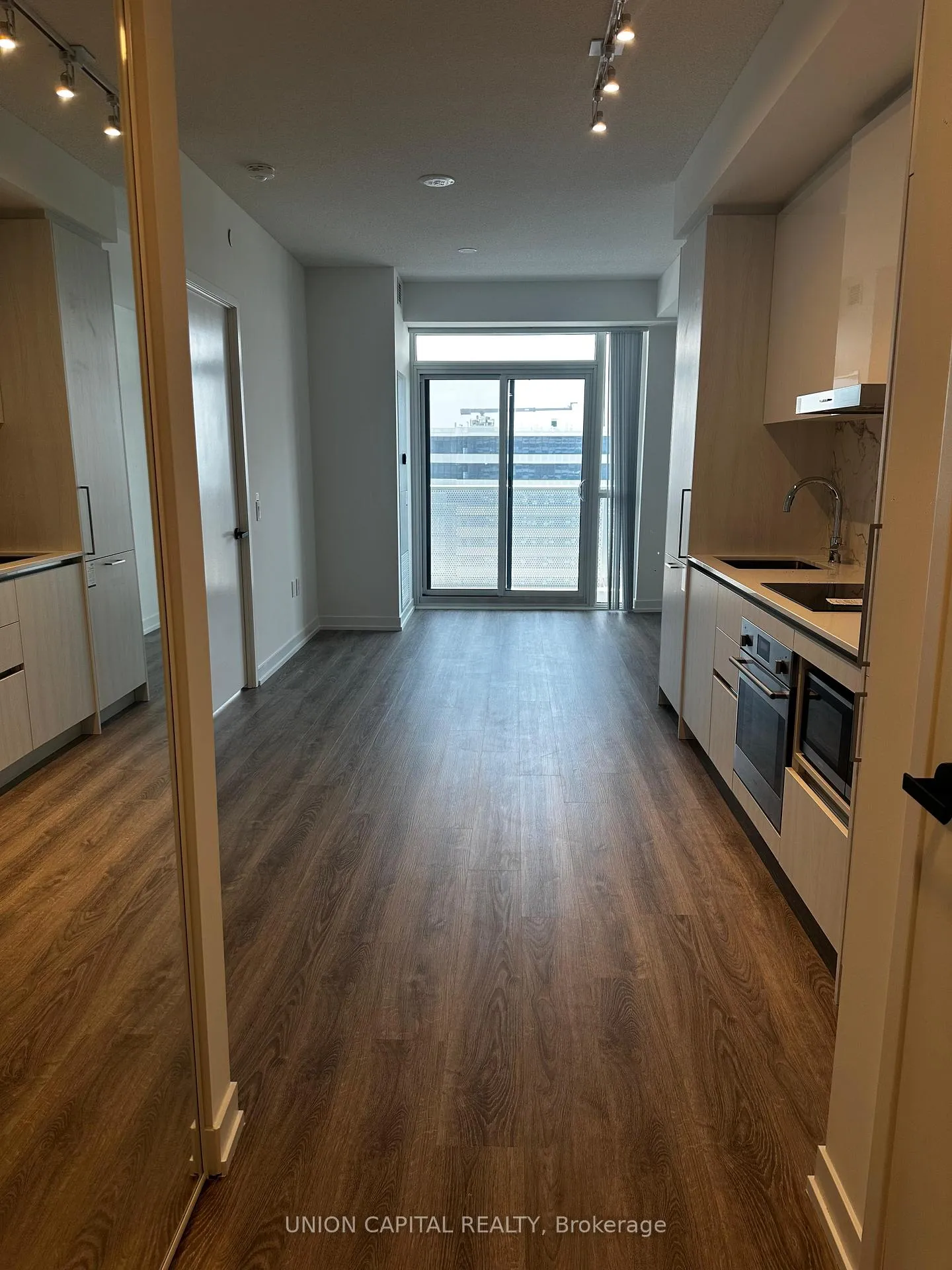 Photo 4 of Unit 5116, 195 Commerce Street, Vaughan, Vaughan Corporate Centre — HOMEH
