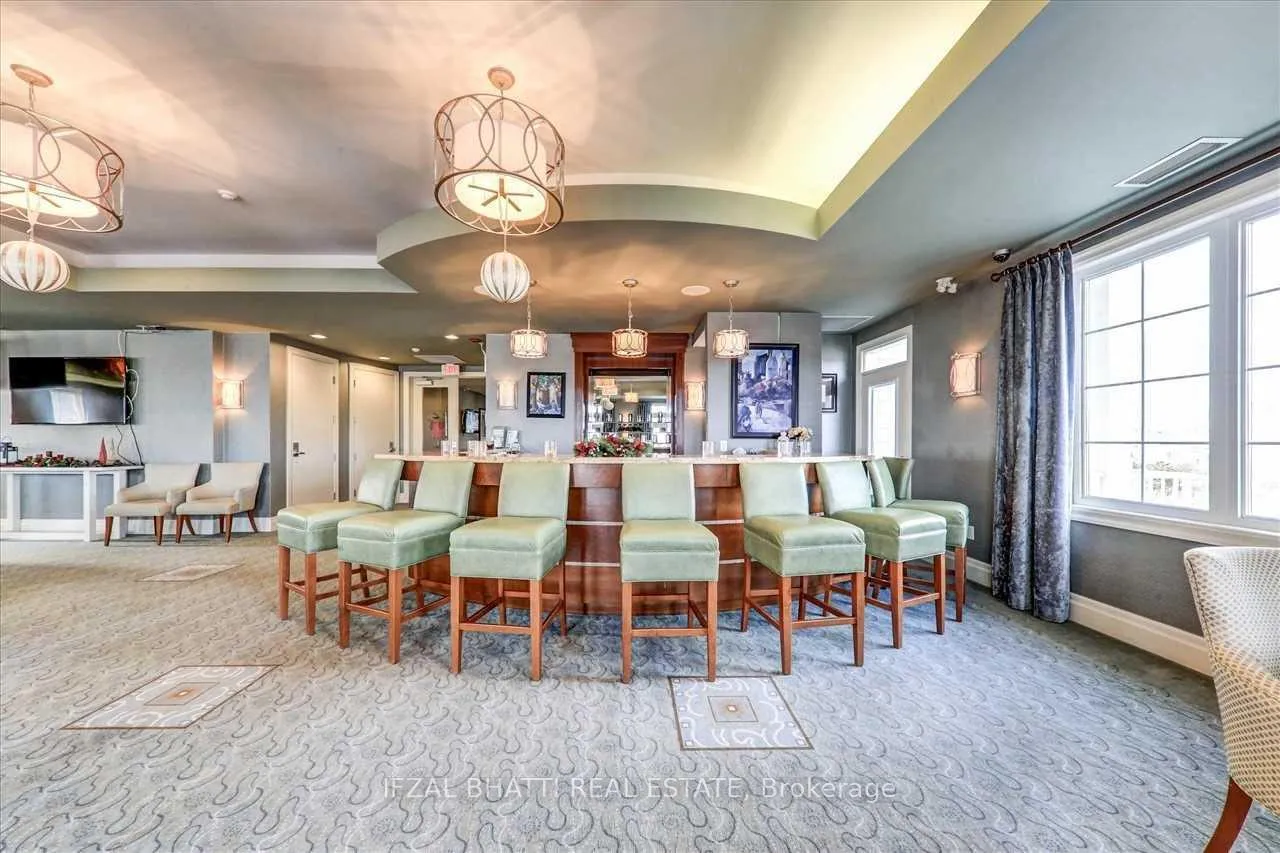 Photo 2 of Unit 310, 50 Lakebreeze Drive, Clarington, Newcastle — HOMEH