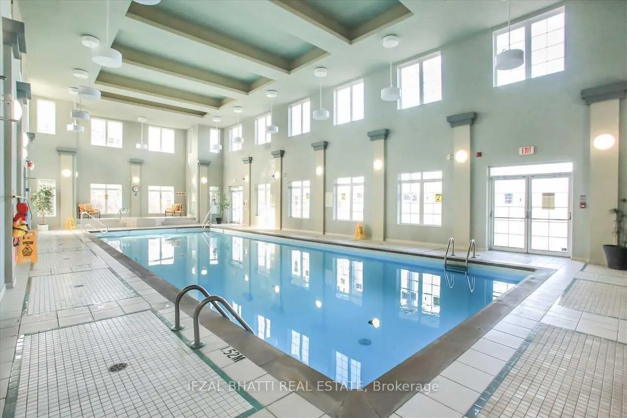 Photo 4 of Unit 310, 50 Lakebreeze Drive, Clarington, Newcastle — HOMEH
