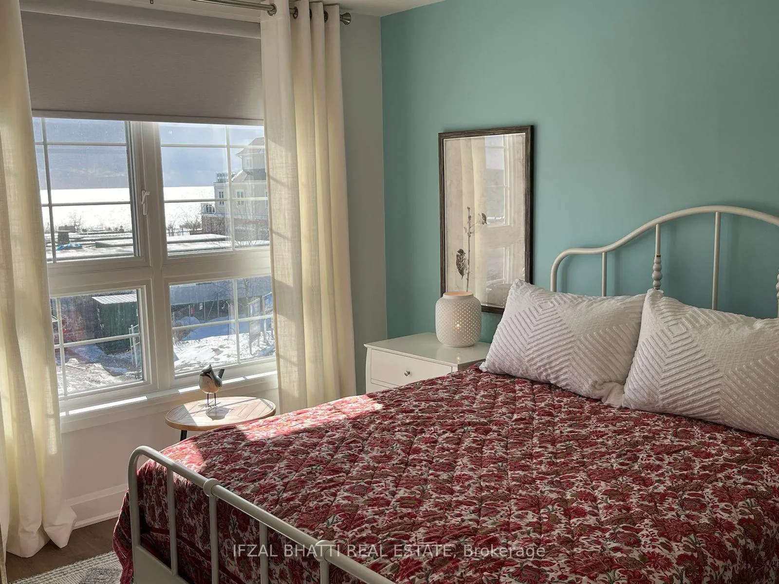 Photo 11 of Unit 310, 50 Lakebreeze Drive, Clarington, Newcastle — HOMEH