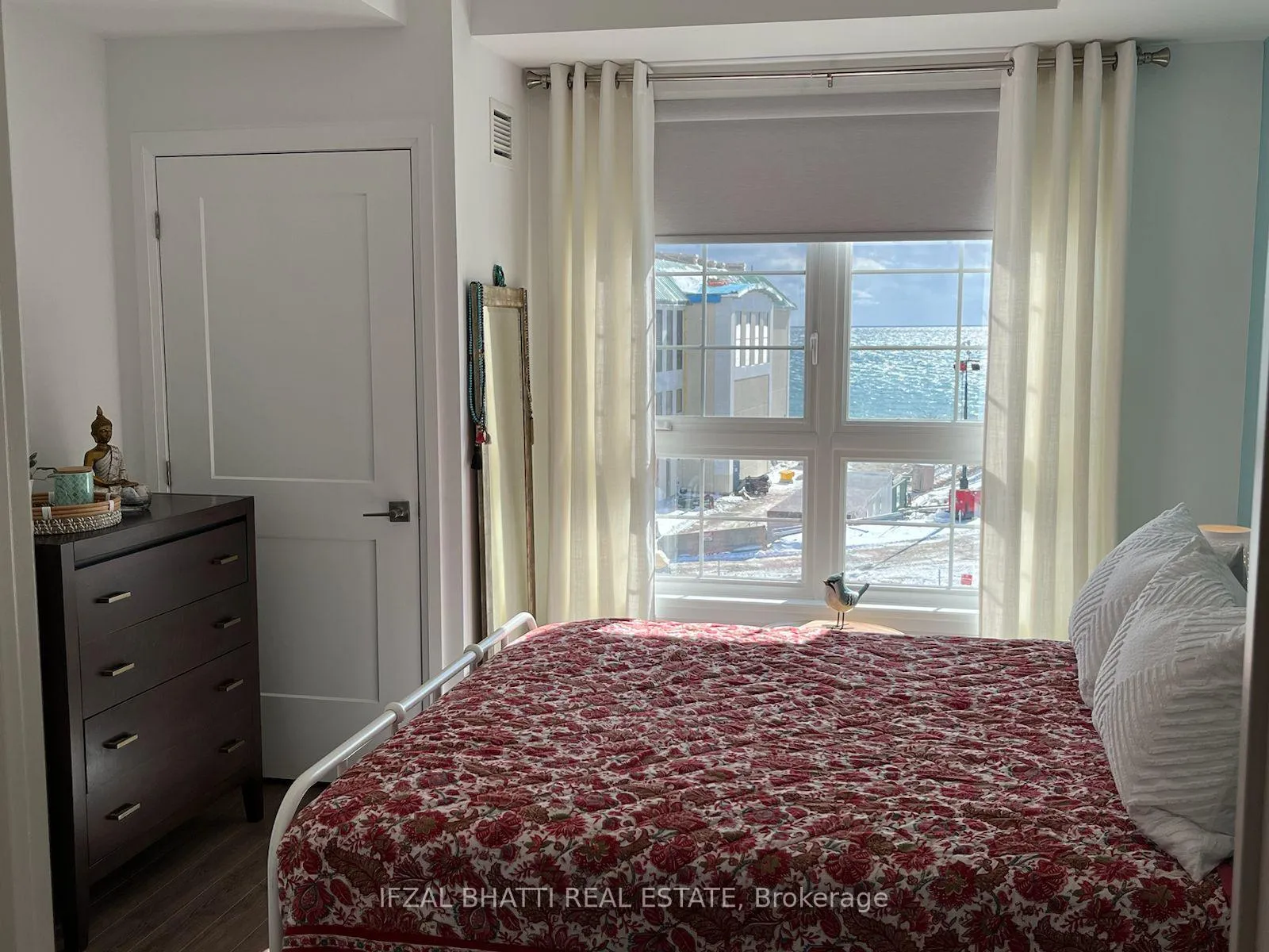 Photo 13 of Unit 310, 50 Lakebreeze Drive, Clarington, Newcastle — HOMEH