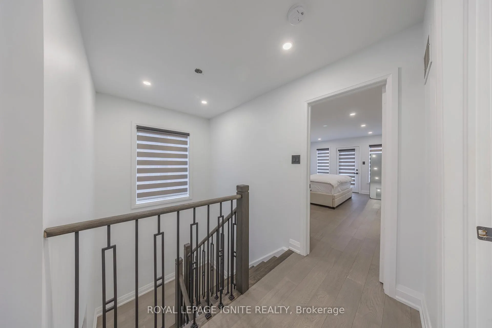 Photo 25 of 59 Prince Charles Way, Markham, Berczy — HOMEH