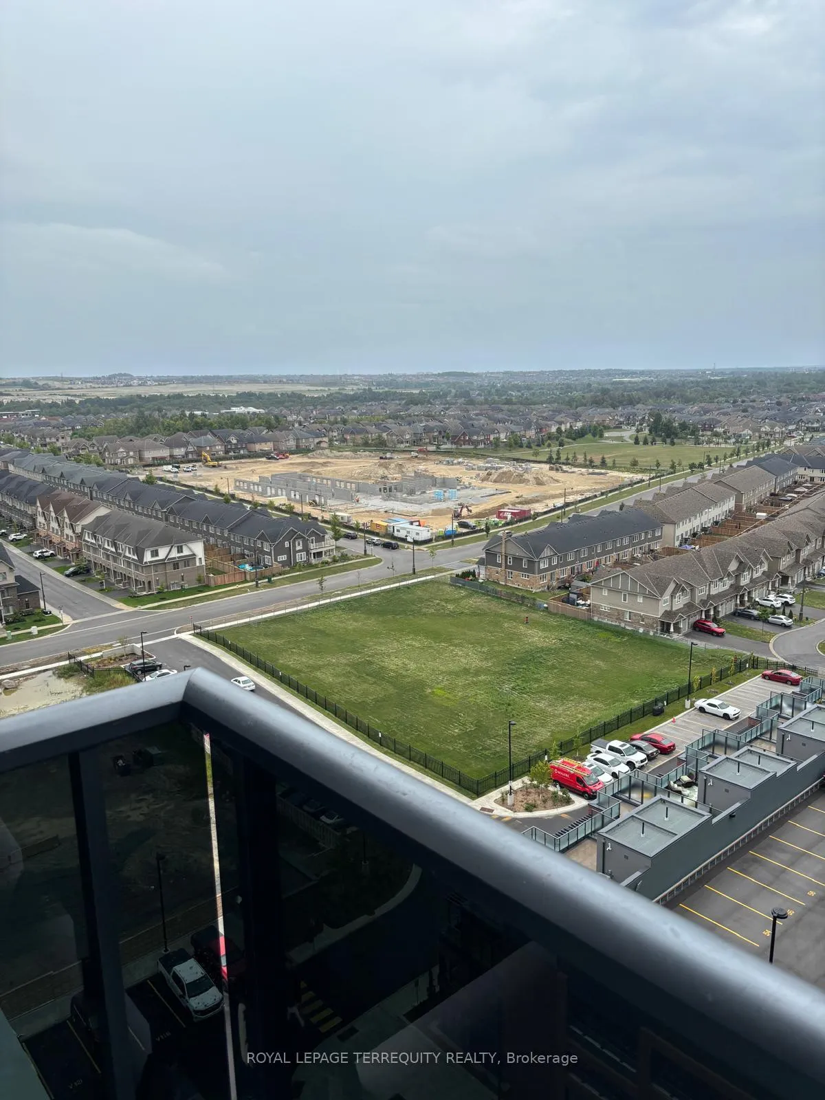 Photo 10 of Unit 1441, 2425 Simcoe Street N, Oshawa, Windfields — HOMEH