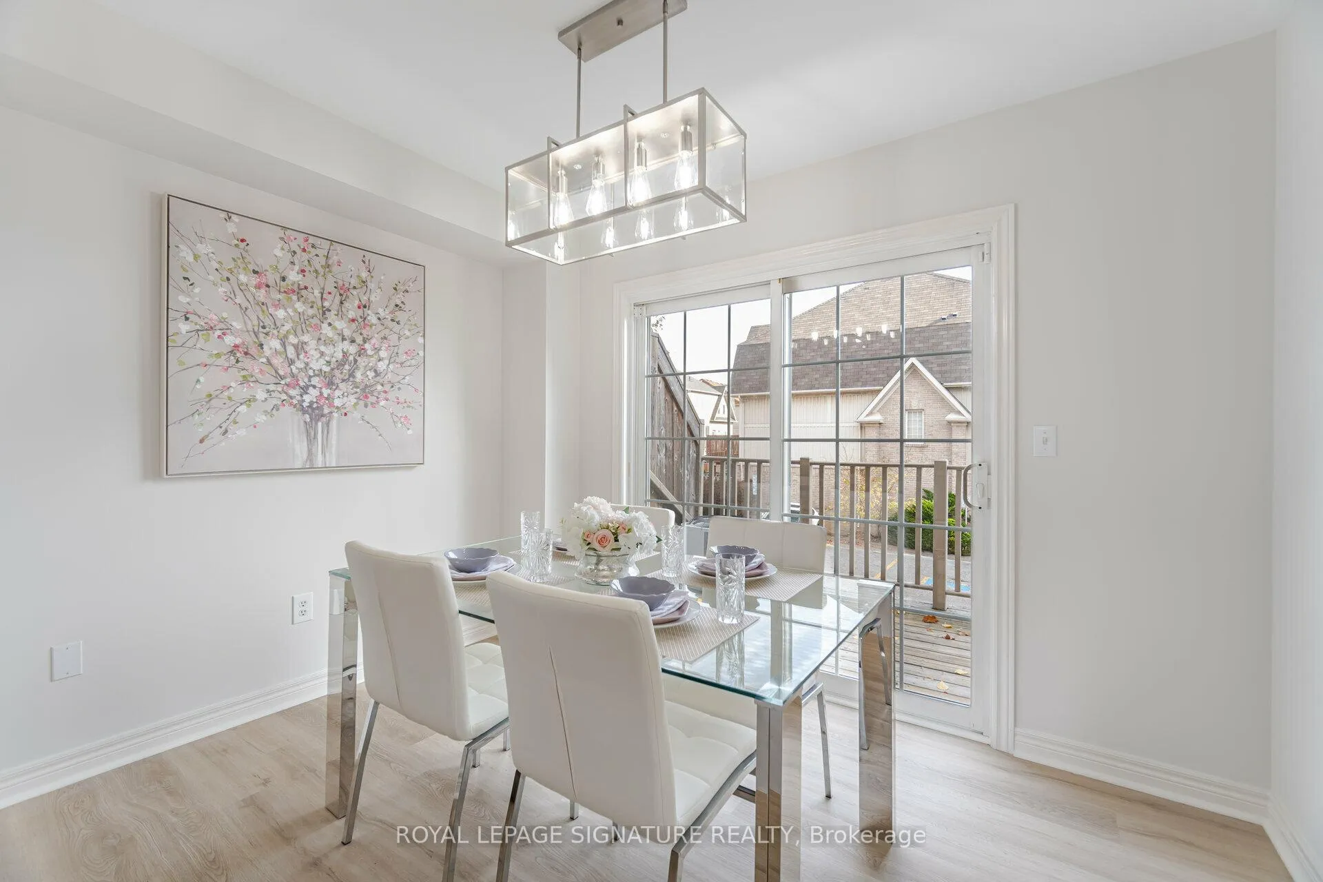 Photo 4 of Unit 3, 735 Sheppard Avenue, Pickering, Woodlands — HOMEH