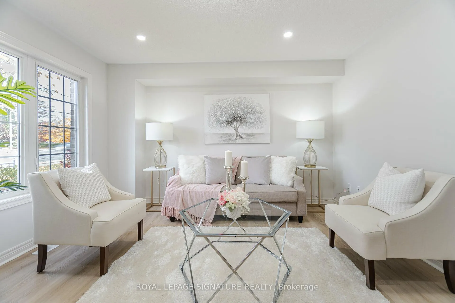 Photo 7 of Unit 3, 735 Sheppard Avenue, Pickering, Woodlands — HOMEH