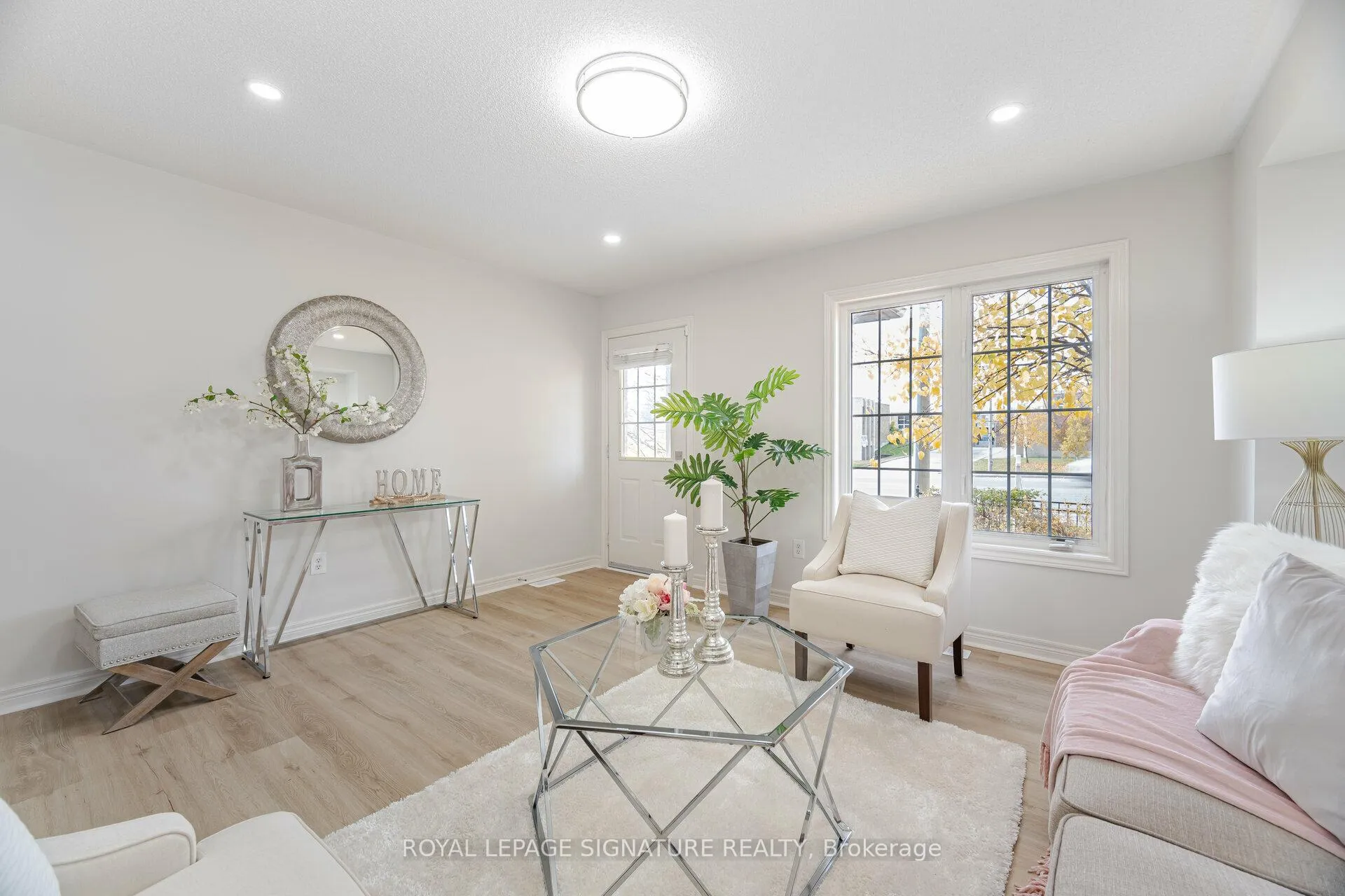 Photo 8 of Unit 3, 735 Sheppard Avenue, Pickering, Woodlands — HOMEH
