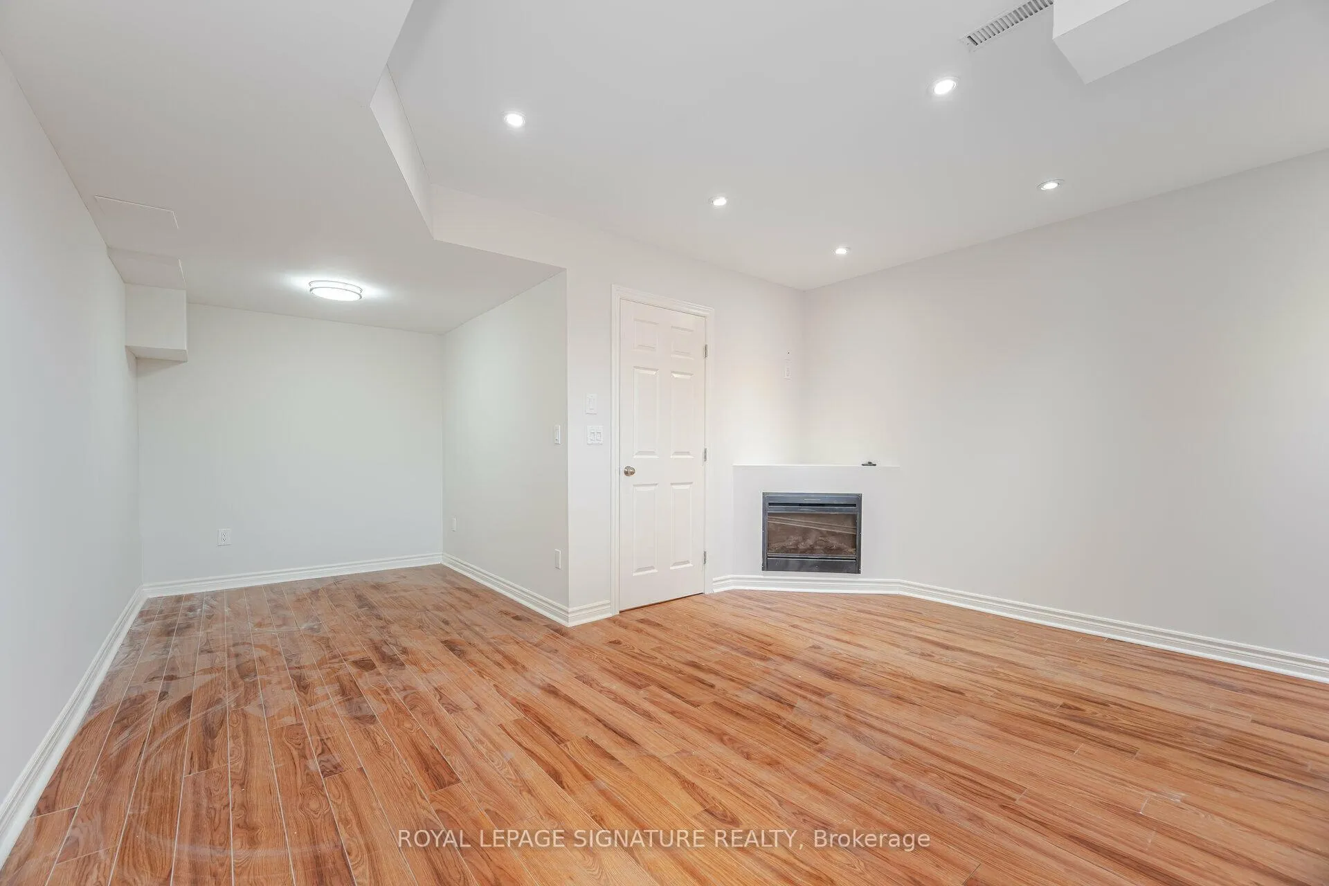 Photo 20 of Unit 3, 735 Sheppard Avenue, Pickering, Woodlands — HOMEH