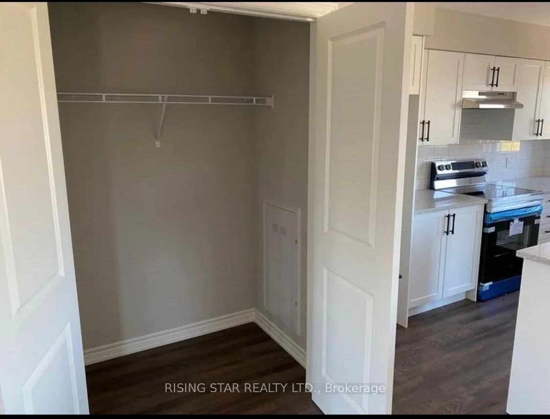 Photo 5 of Unit 13, 235 Chapel Hill Drive, Kitchener — HOMEH