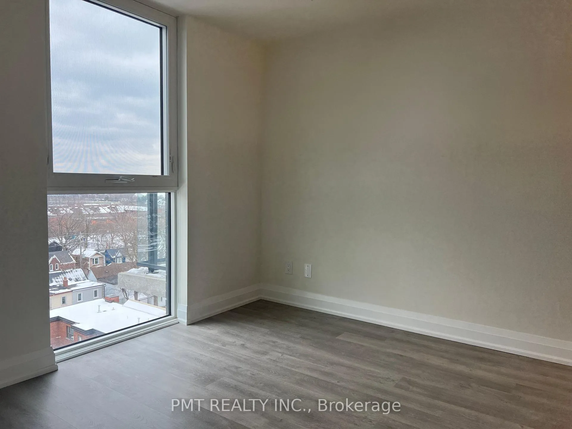 Photo 8 of Unit 907, 2369 Danforth Avenue, Toronto, East End-Danforth — HOMEH