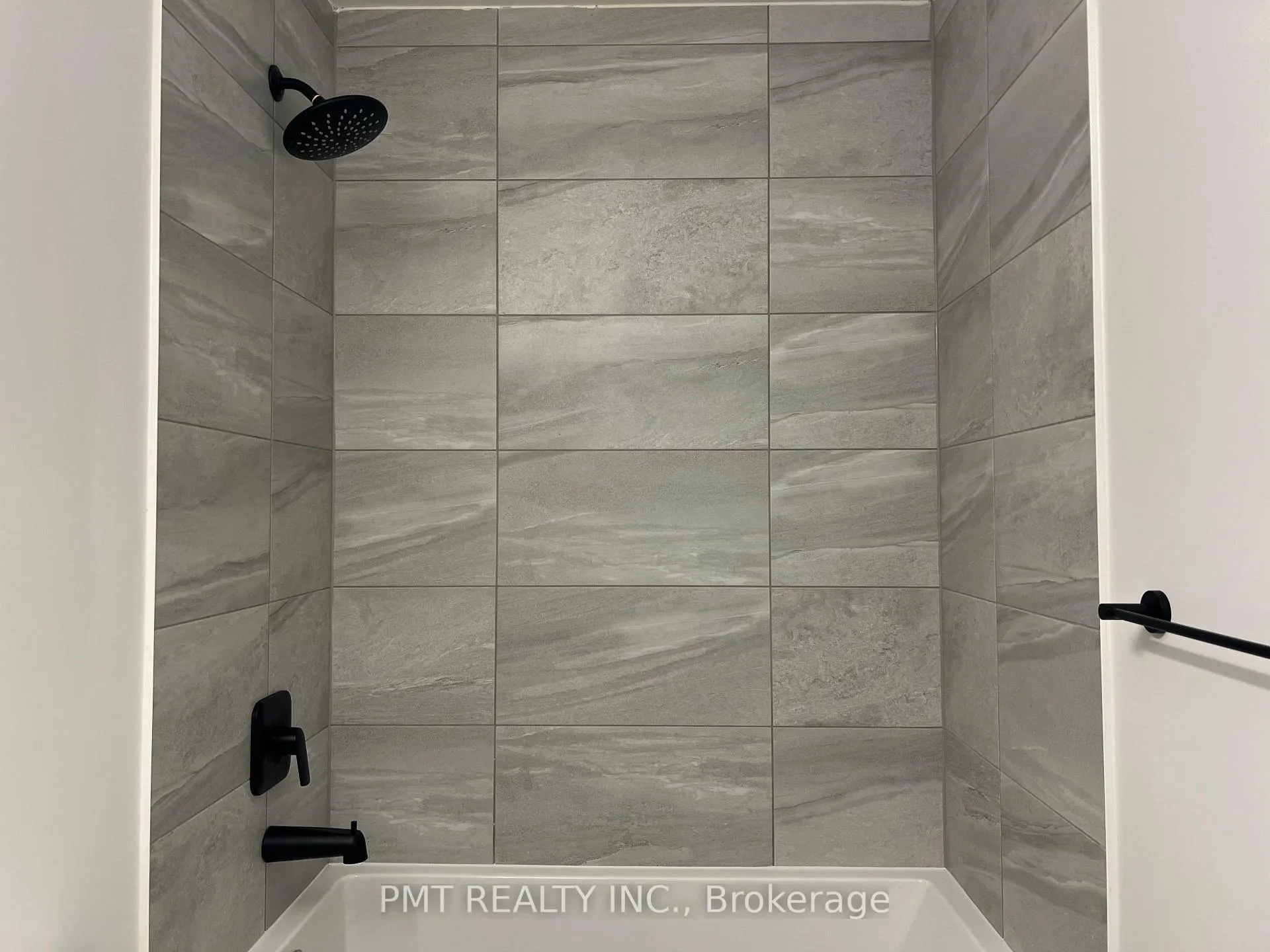 Photo 17 of Unit 907, 2369 Danforth Avenue, Toronto, East End-Danforth — HOMEH