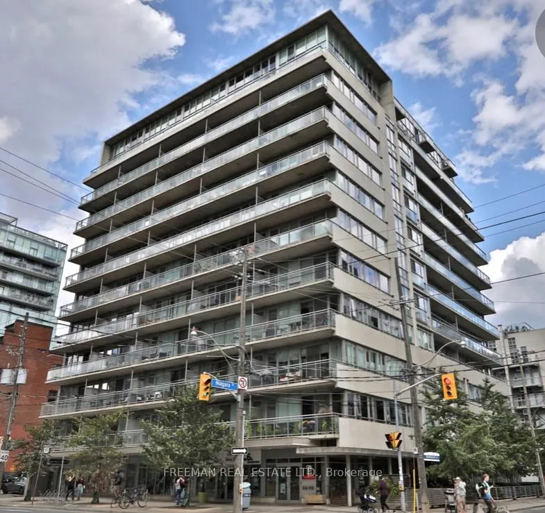 Front of Unit 512, 38 Niagara Street