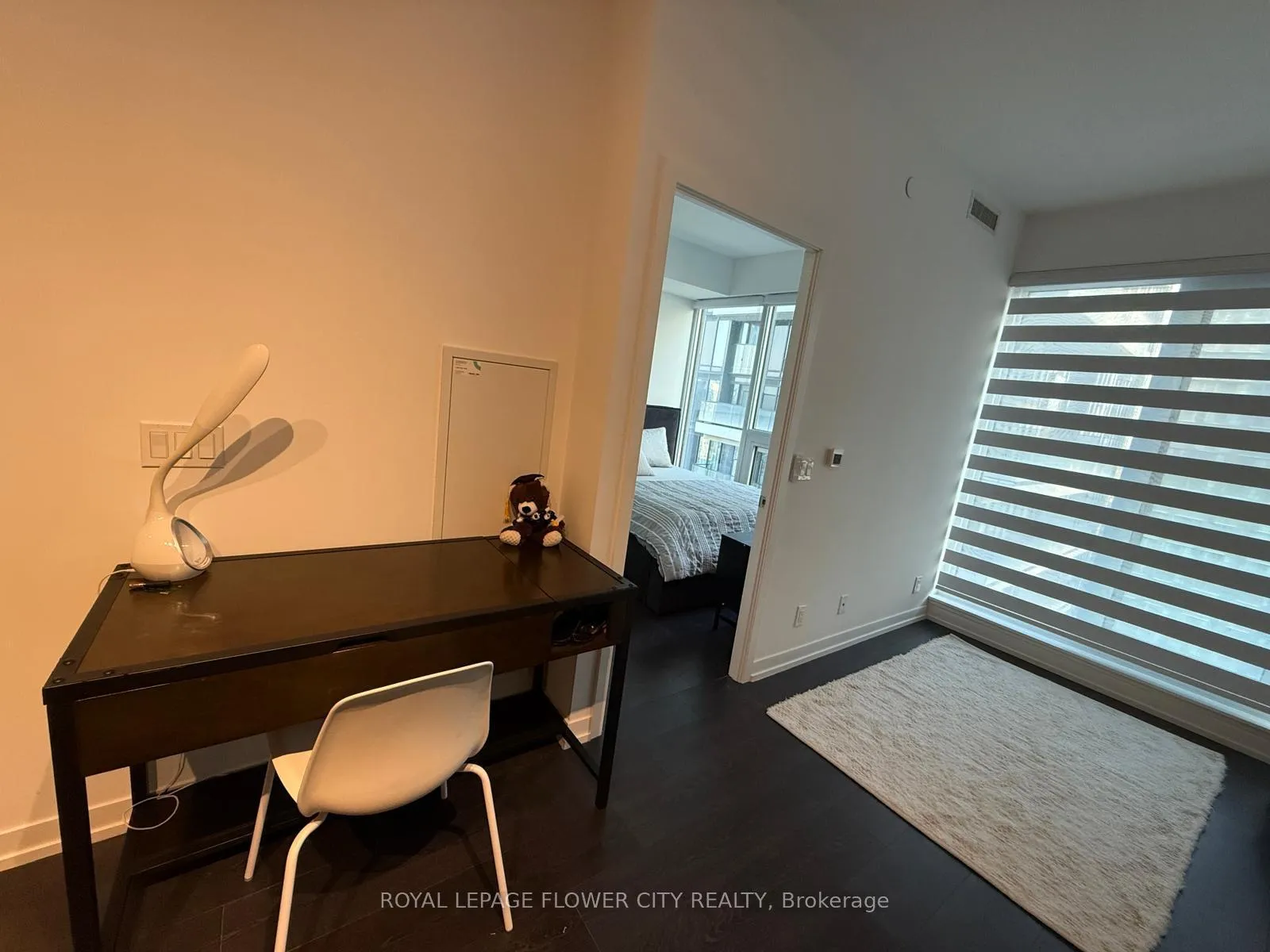 Photo 3 of Unit 3907, 55 Mercer Street, Toronto, Waterfront Communities — HOMEH