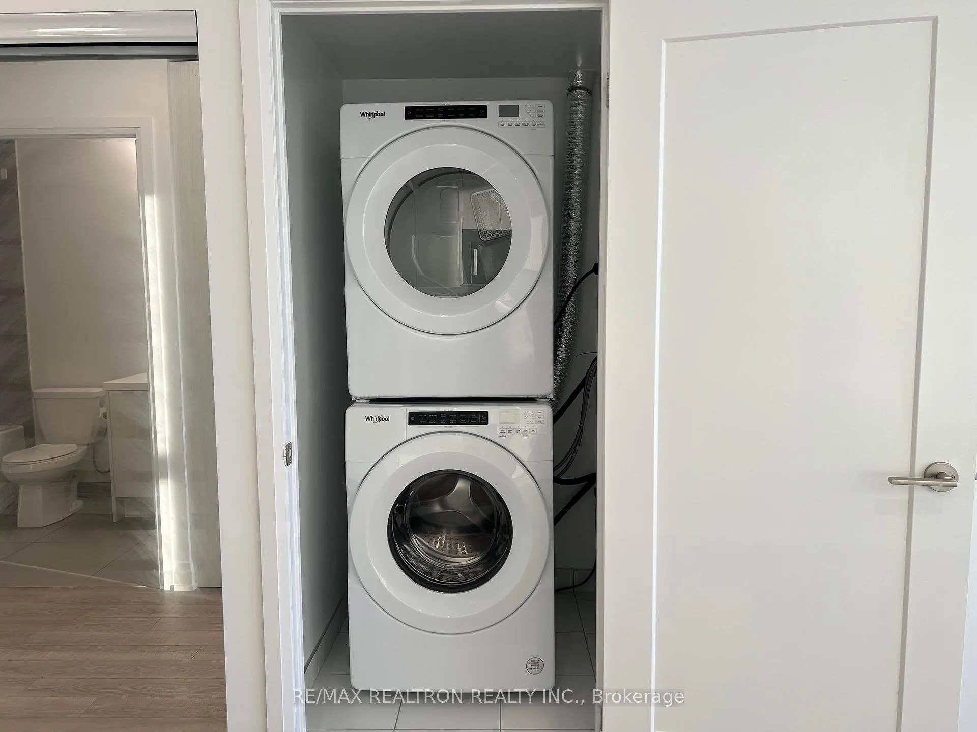 Photo 17 of Unit 817, 286 Main Street, Toronto, East End-Danforth — HOMEH