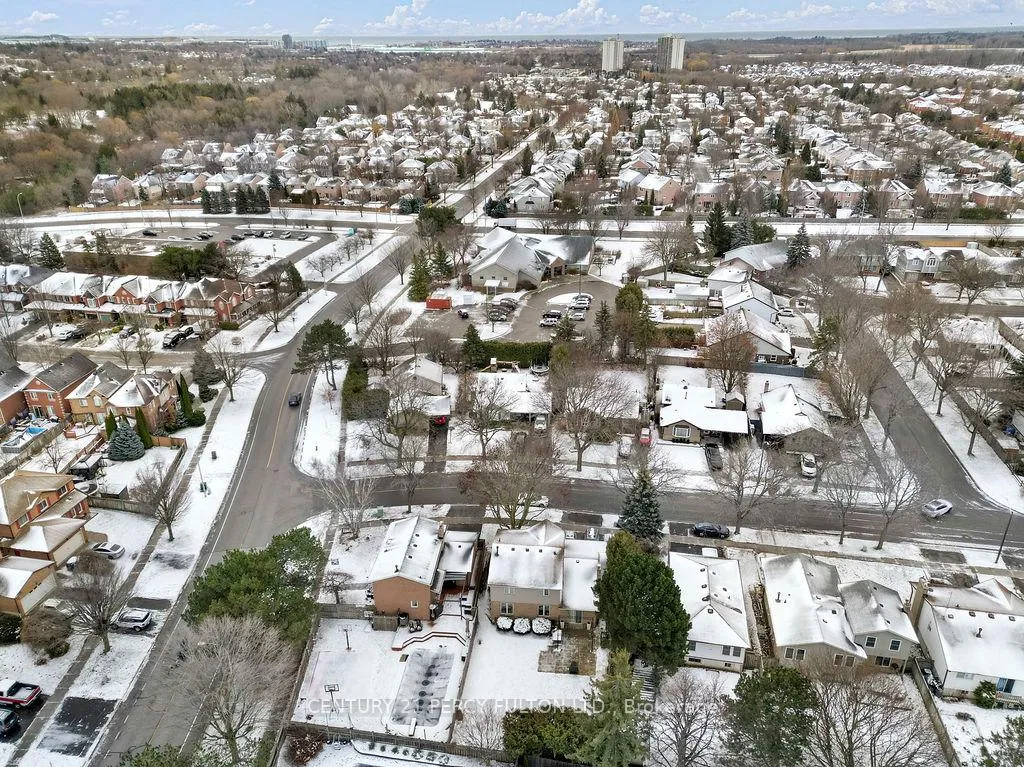 Photo 33 of 2 Guthrie Crescent, Whitby, Pringle Creek — HOMEH