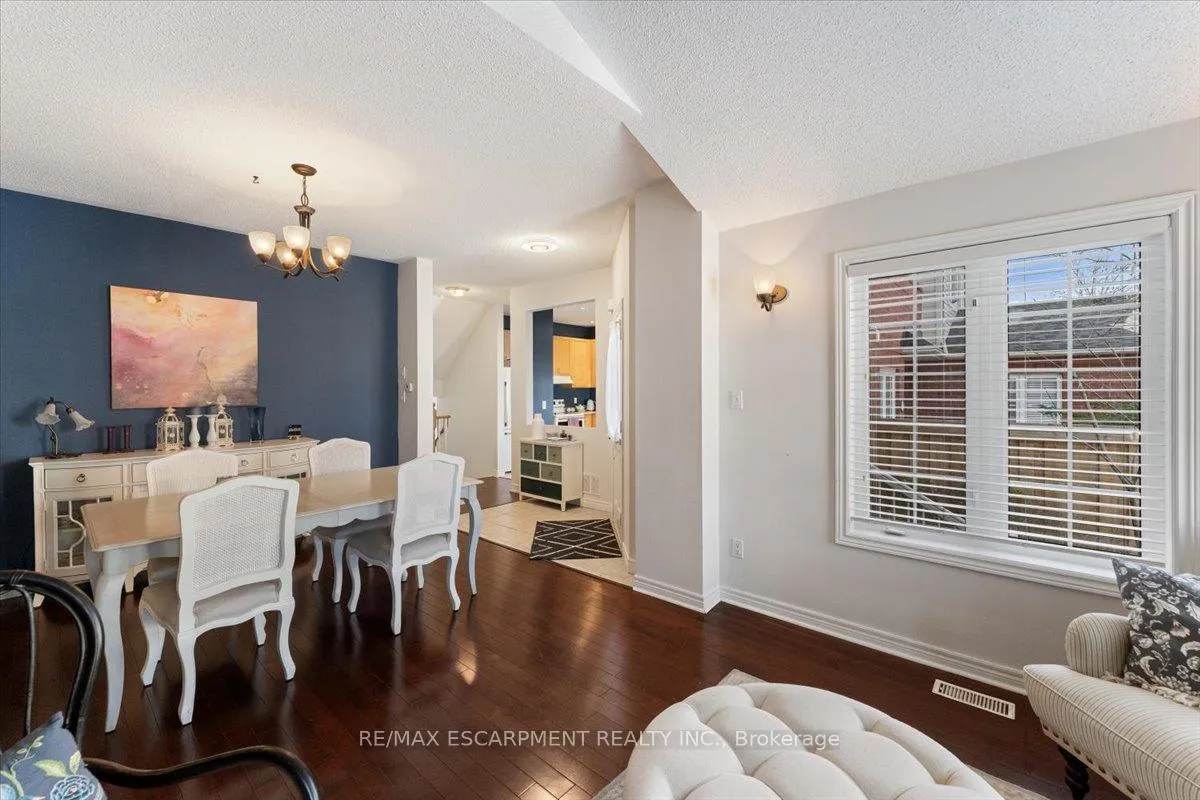 Photo 7 of Unit 6, 100 Beddoe Drive, Hamilton, Chedoke Park — HOMEH