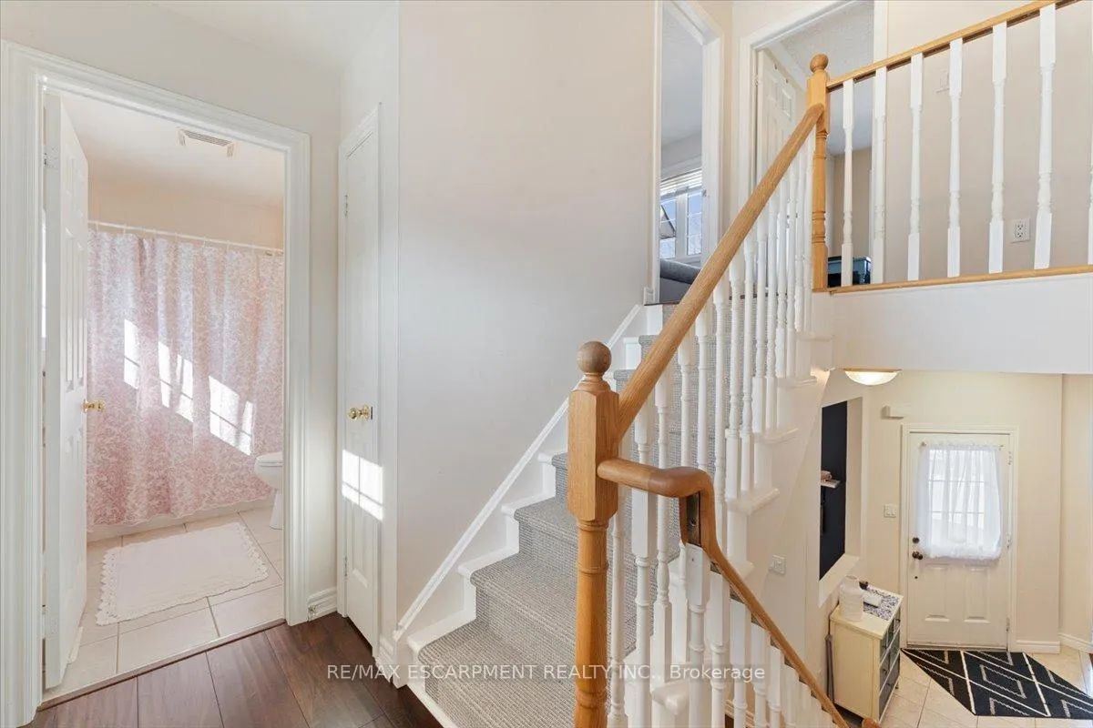 Photo 18 of Unit 6, 100 Beddoe Drive, Hamilton, Chedoke Park — HOMEH