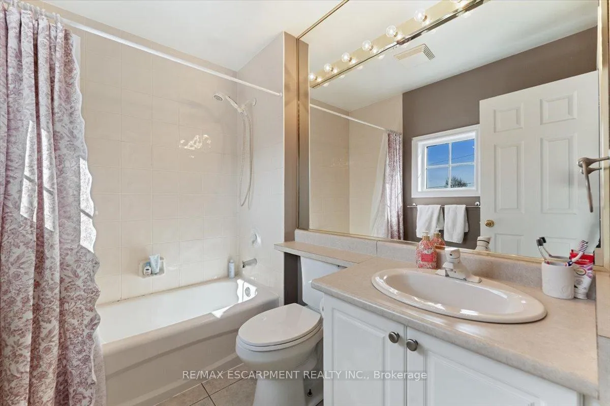 Photo 19 of Unit 6, 100 Beddoe Drive, Hamilton, Chedoke Park — HOMEH