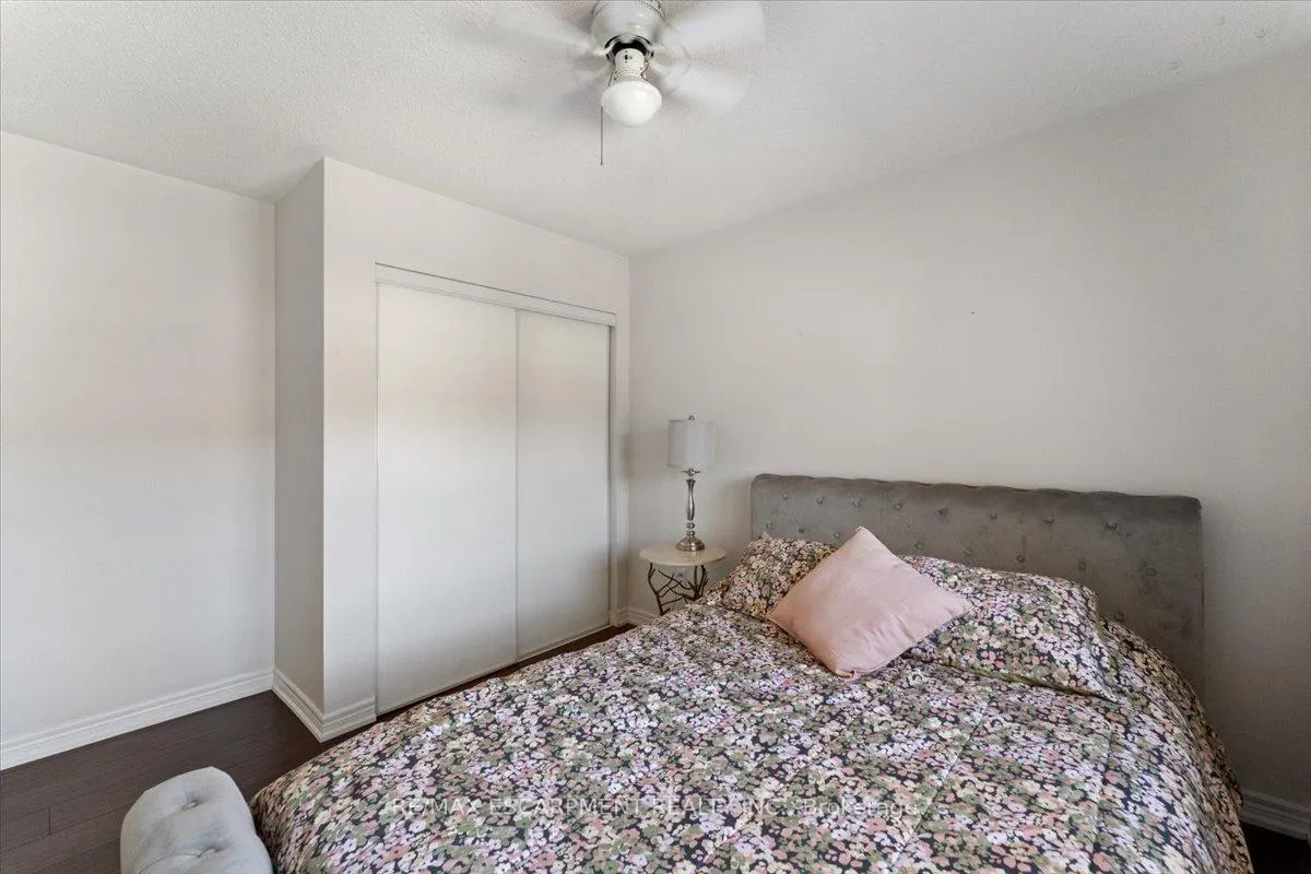 Photo 22 of Unit 6, 100 Beddoe Drive, Hamilton, Chedoke Park — HOMEH