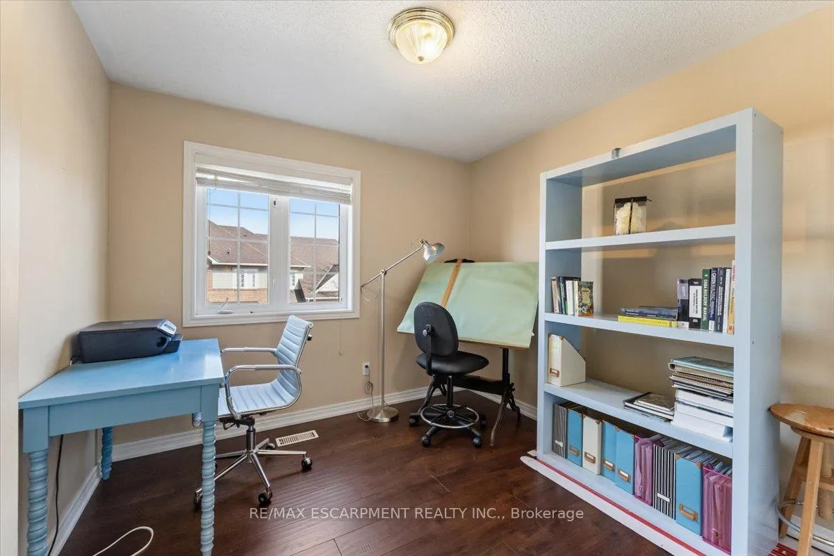 Photo 24 of Unit 6, 100 Beddoe Drive, Hamilton, Chedoke Park — HOMEH