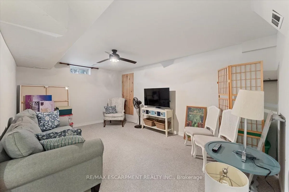 Photo 35 of Unit 6, 100 Beddoe Drive, Hamilton, Chedoke Park — HOMEH