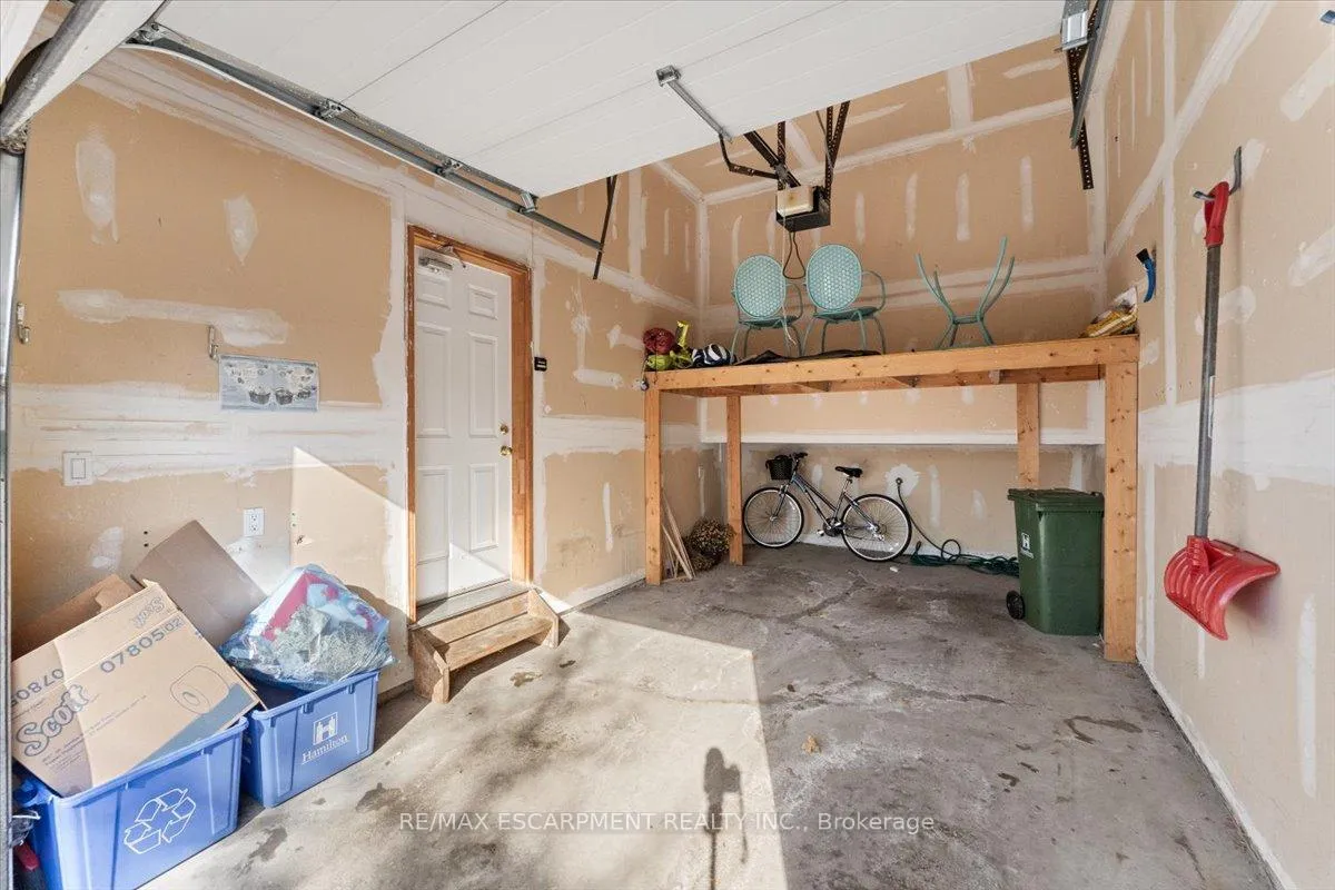 Photo 37 of Unit 6, 100 Beddoe Drive, Hamilton, Chedoke Park — HOMEH