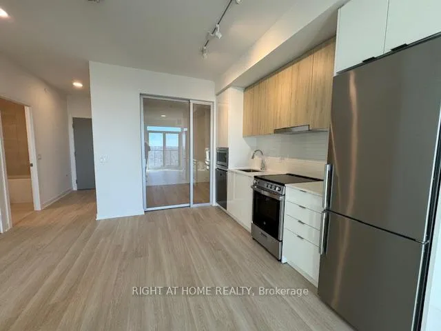 Photo 13 of Unit 2004, 30 Upper Mall Way, Vaughan, Brownridge — HOMEH