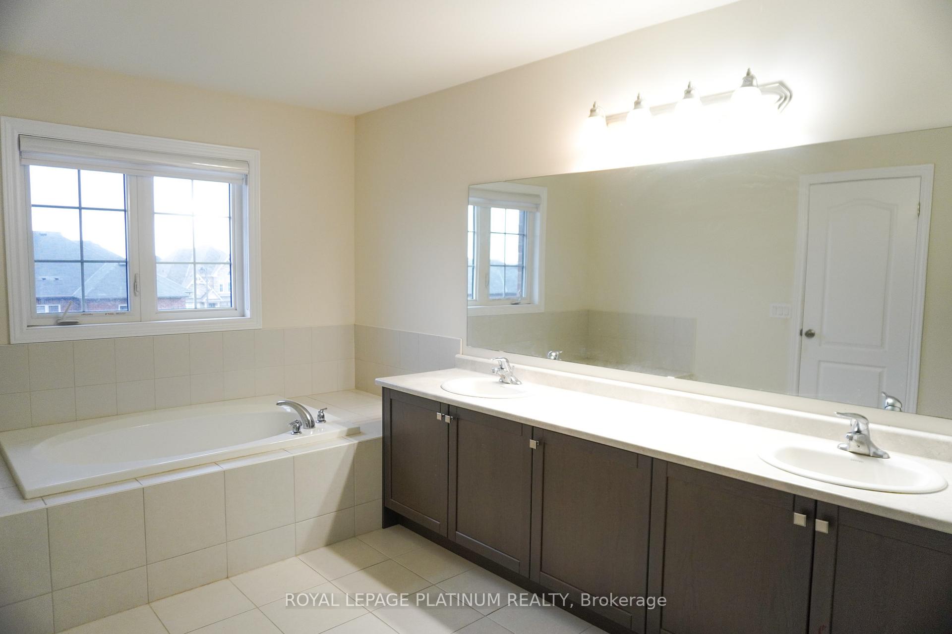 Photo 16 of 139 Newhouse Boulevard, Caledon, Rural Caledon — HOMEH