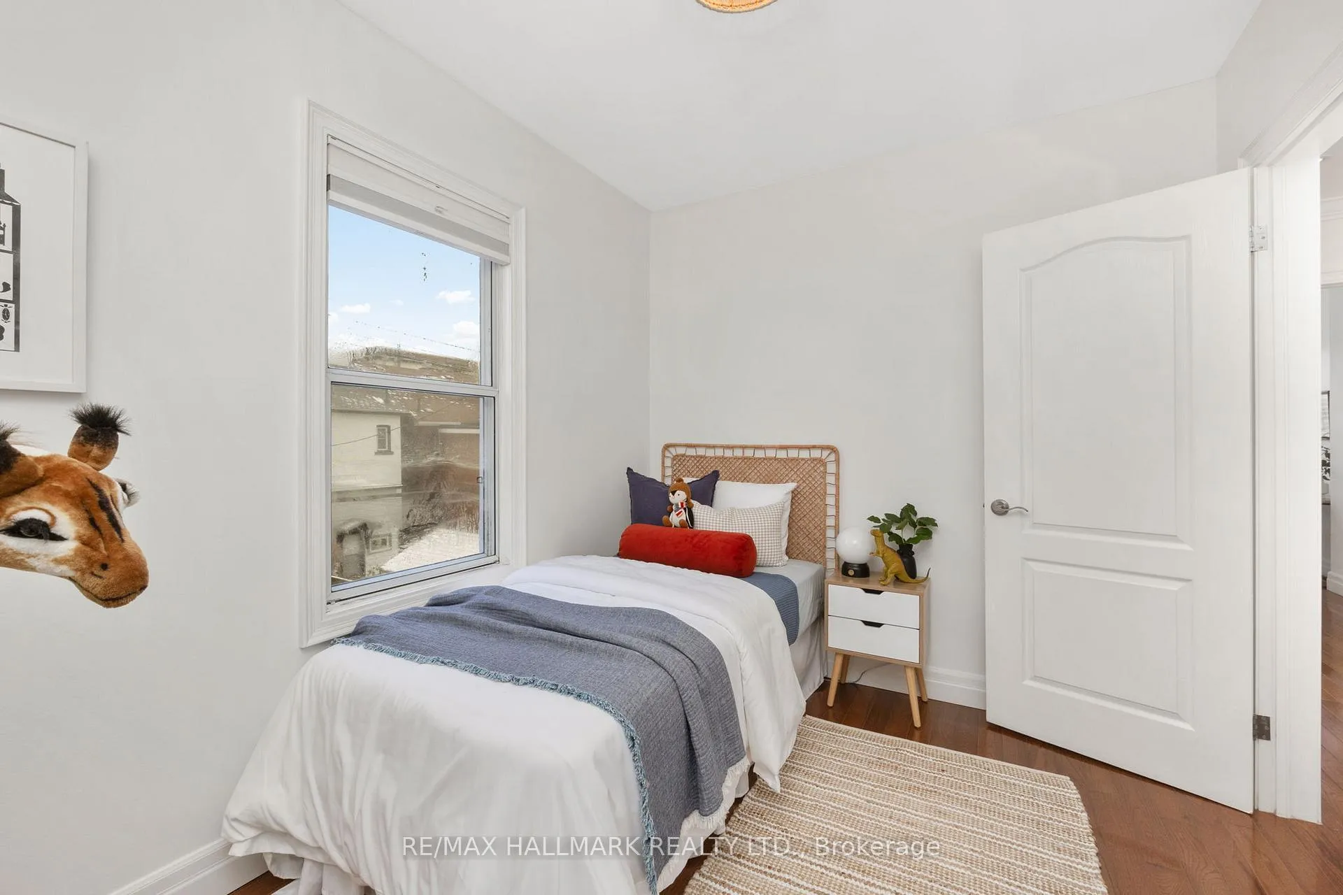 Photo 20 of 43 Baltic Avenue, Toronto, East York — HOMEH