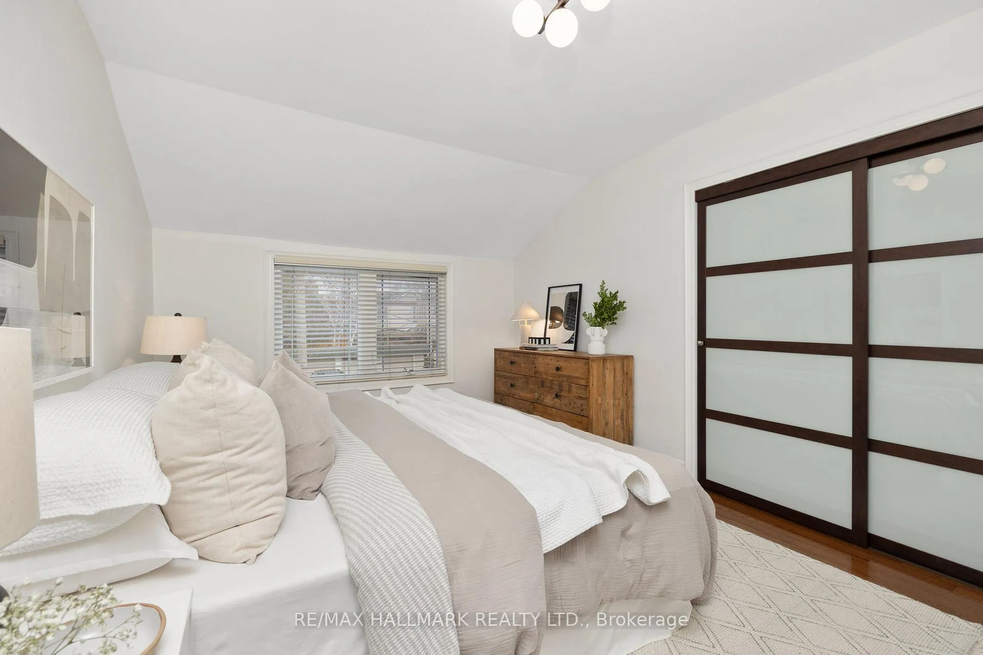 Photo 21 of 43 Baltic Avenue, Toronto, East York — HOMEH