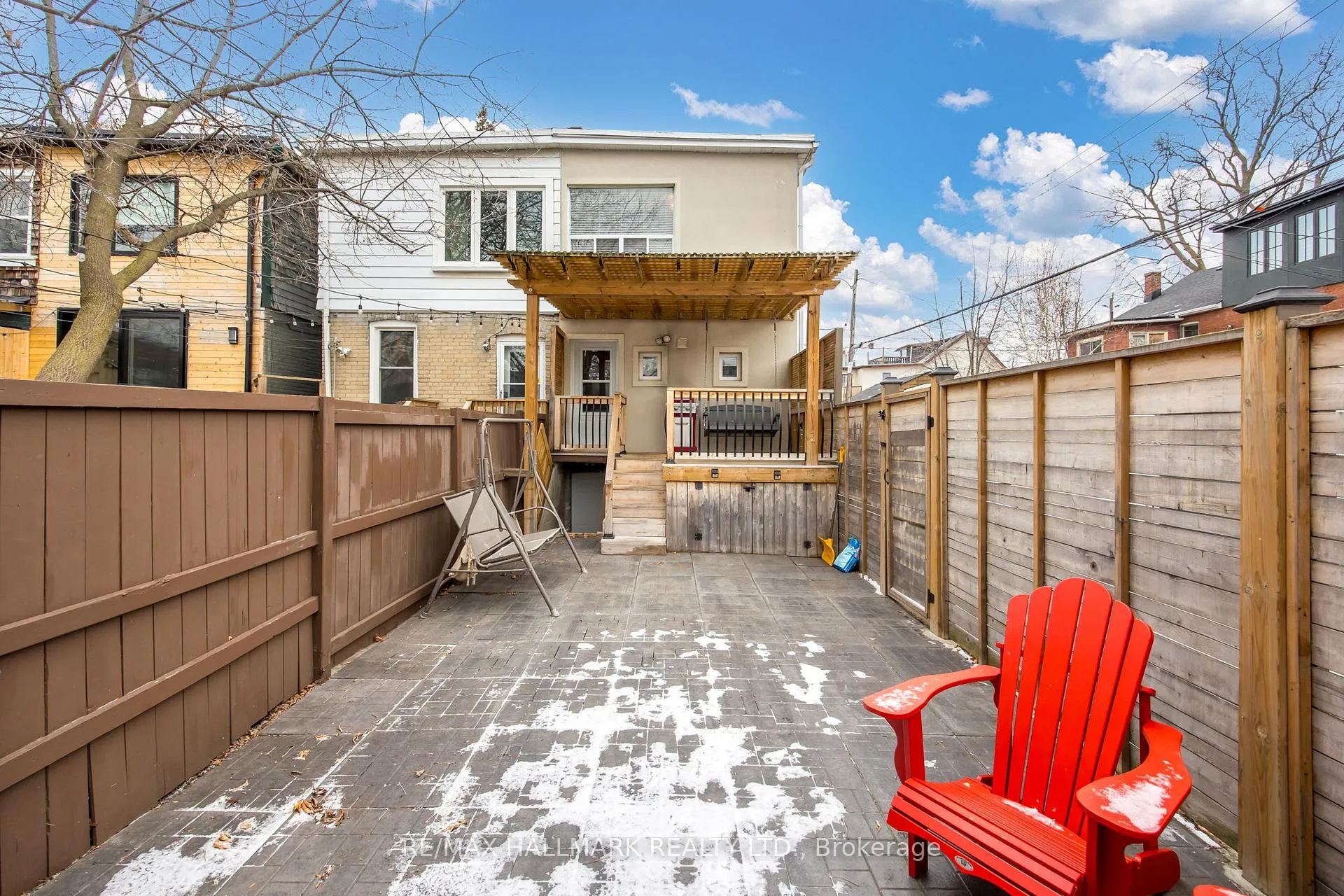 Photo 38 of 43 Baltic Avenue, Toronto, East York — HOMEH
