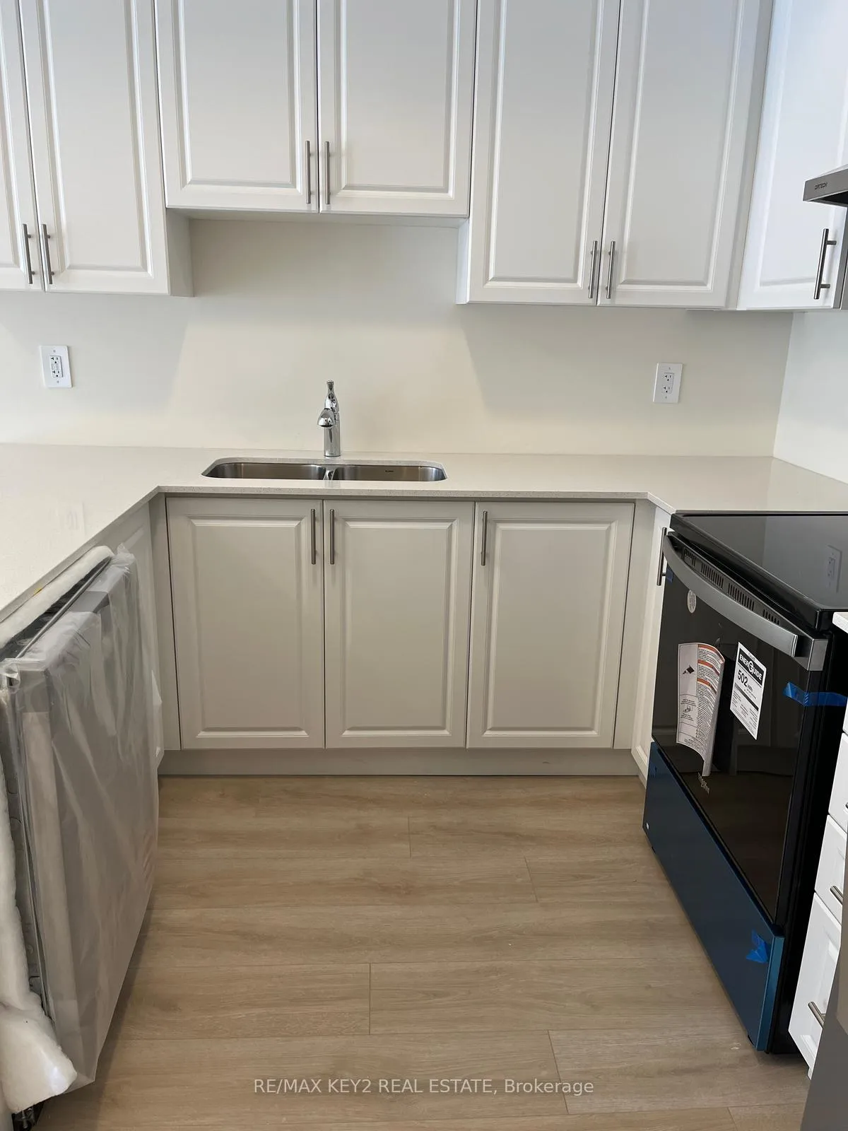 Photo 3 of Unit 230, 1695 Dersan Street, Pickering, Duffin Heights — HOMEH