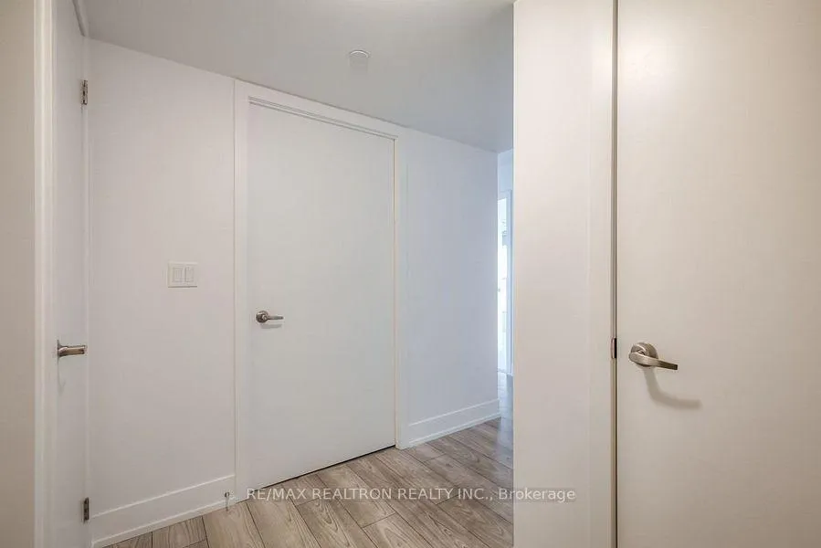 Photo 4 of Unit 709, 1255 Bayly Street, Pickering, Bay Ridges — HOMEH