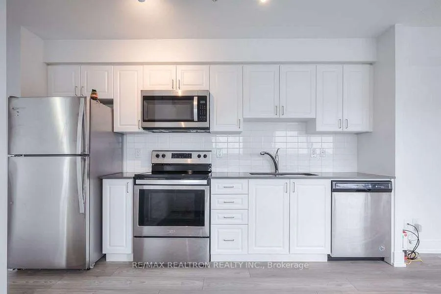 Photo 10 of Unit 709, 1255 Bayly Street, Pickering, Bay Ridges — HOMEH