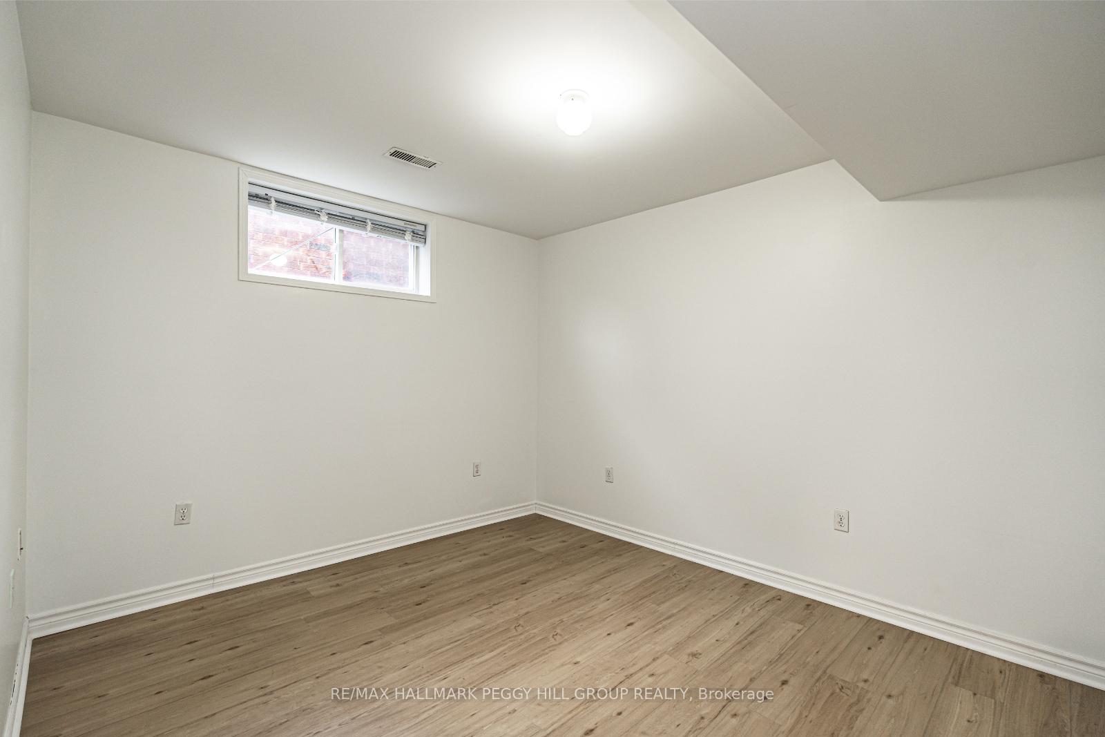 Photo 6 of Unit Lower, 49 Forest Dale Drive, Barrie, Little Lake — HOMEH