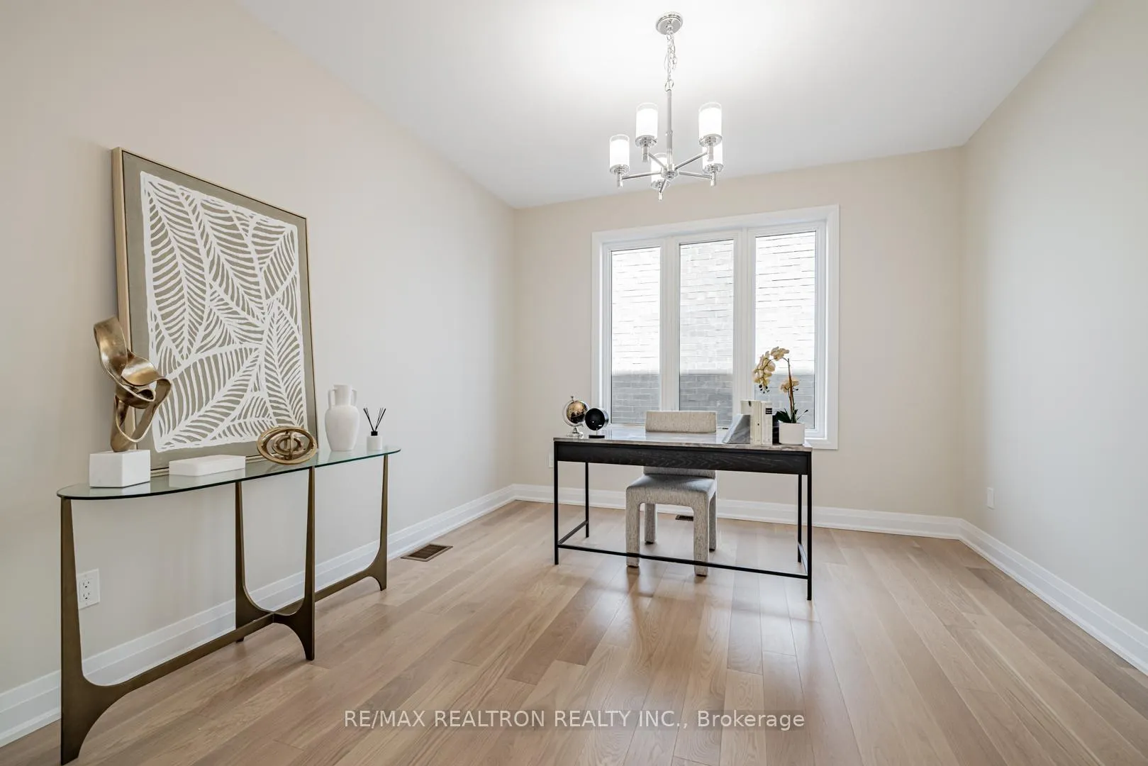 Photo 2 of 113 Calypso Avenue, Springwater, Midhurst — HOMEH