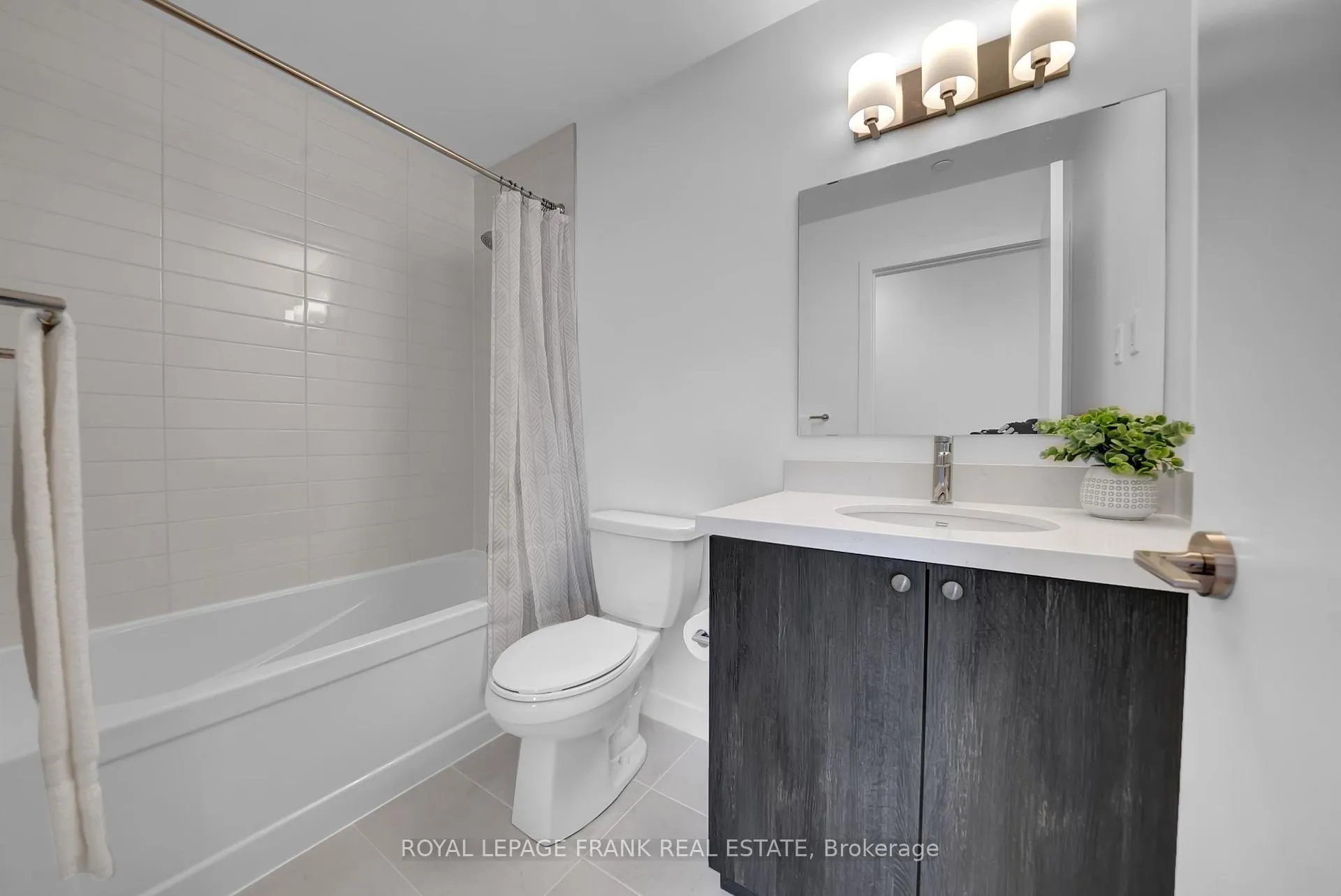 Photo 15 of Unit 1109, 55 Clarington Boulevard, Clarington, Bowmanville — HOMEH