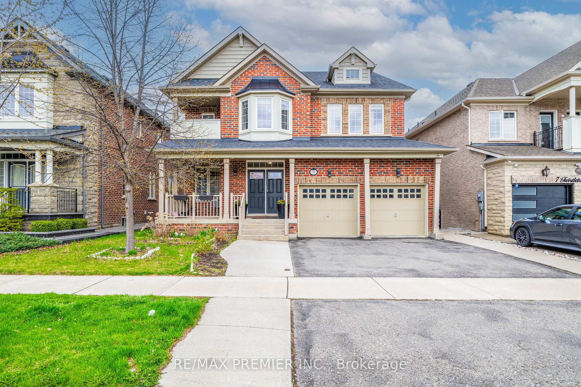 Photo 1 of 9 Twistleton Street, Caledon, Rural Caledon — HOMEH