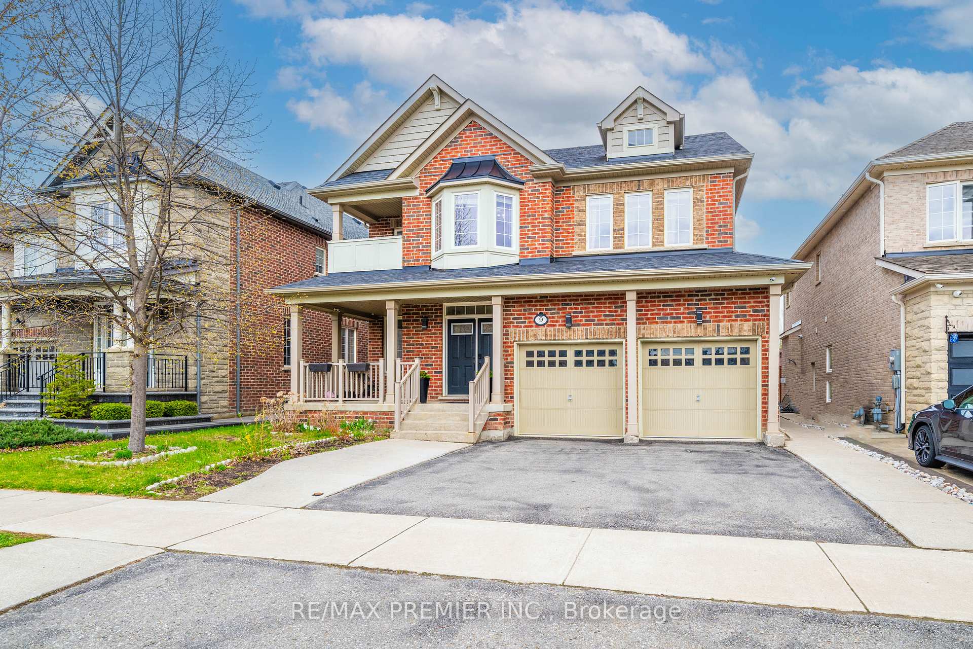 Photo 2 of 9 Twistleton Street, Caledon, Rural Caledon — HOMEH