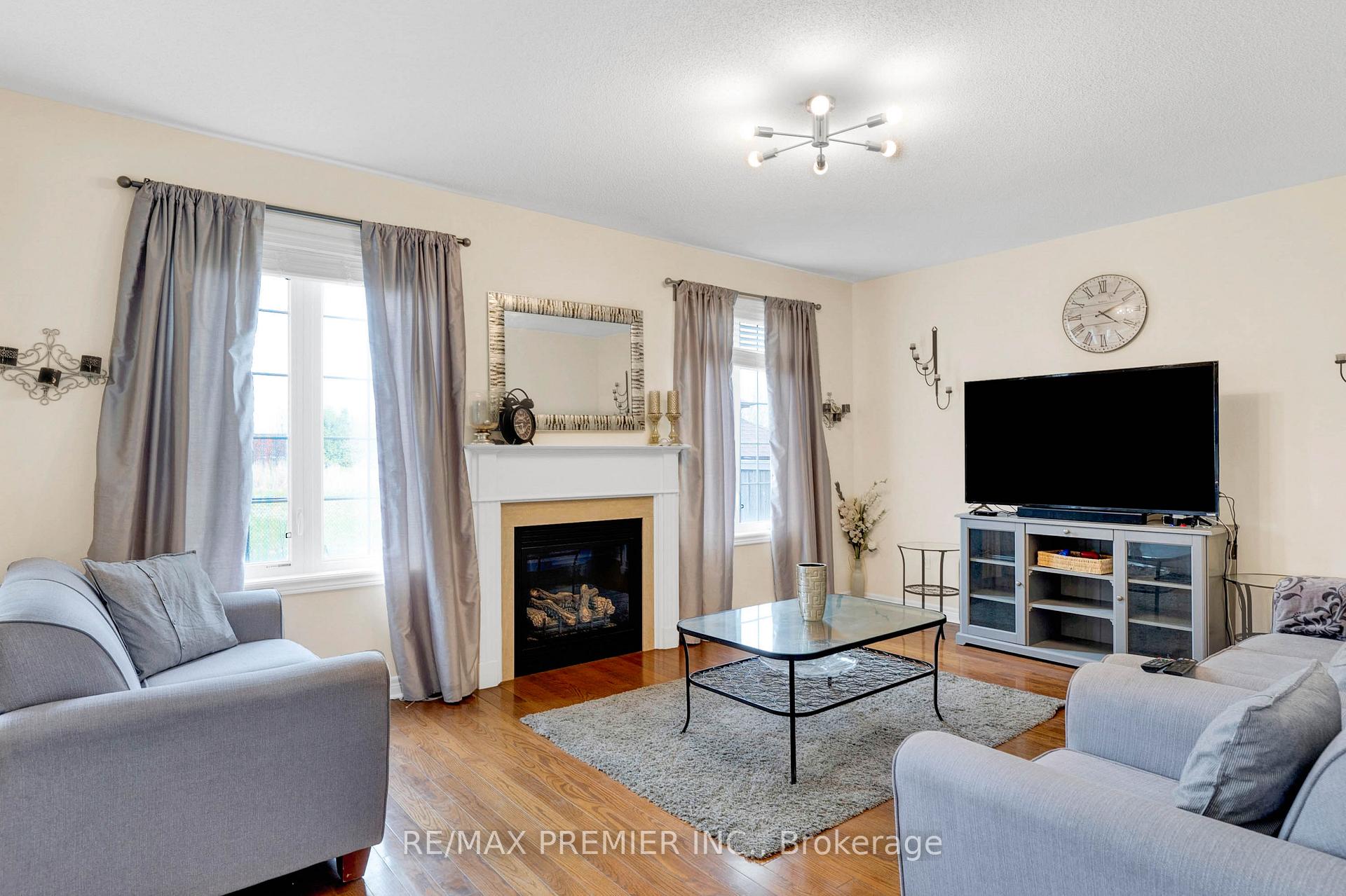 Photo 10 of 9 Twistleton Street, Caledon, Rural Caledon — HOMEH