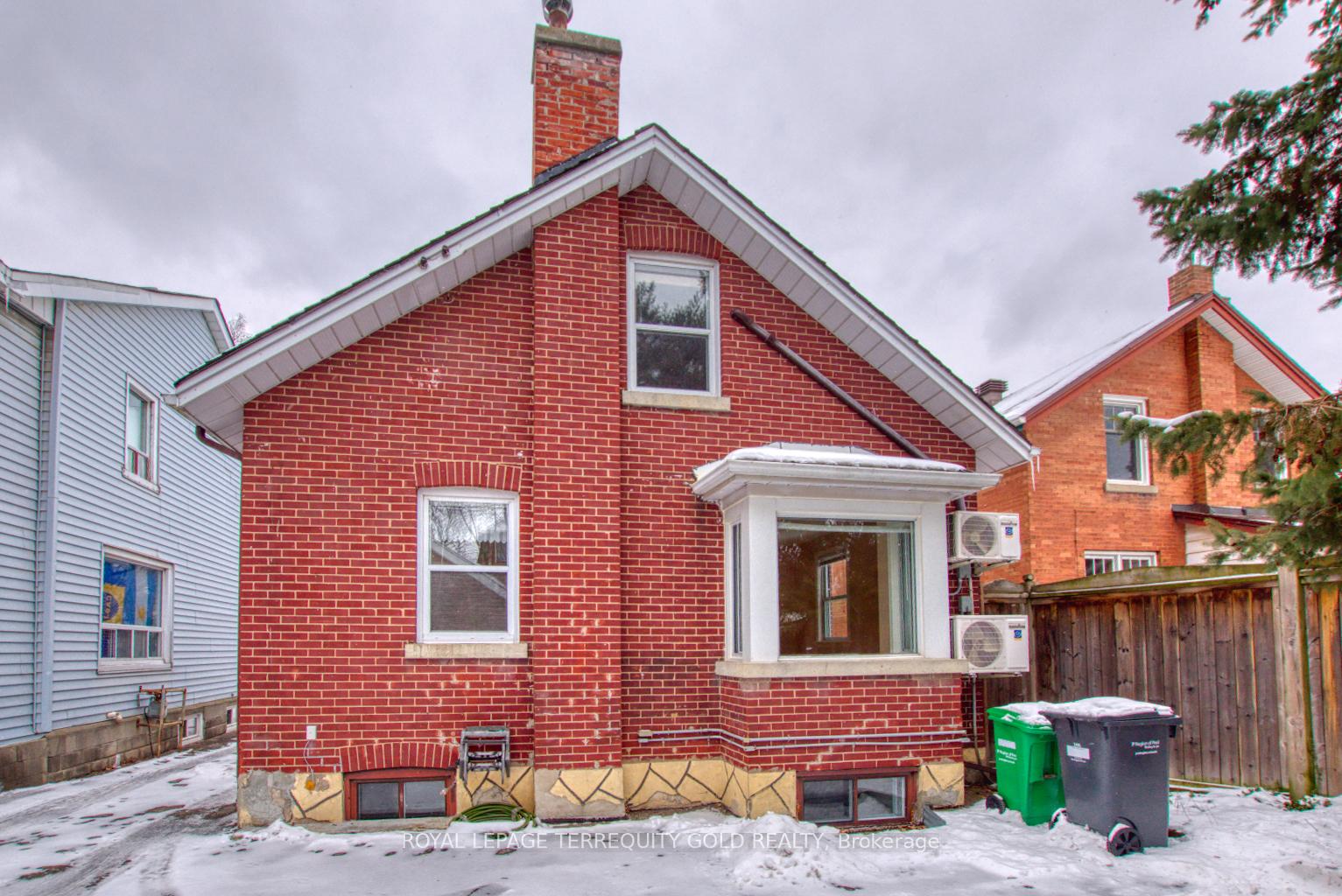Photo 26 of 23 Mill Street, Brampton, Downtown Brampton — HOMEH