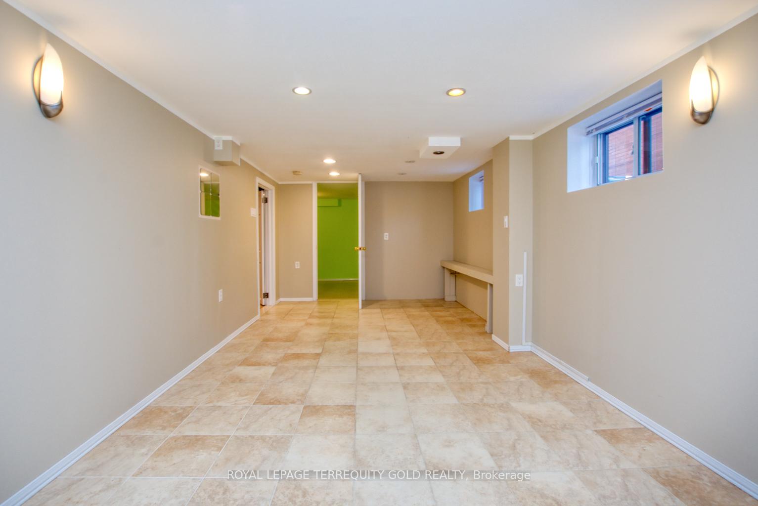 Photo 39 of 23 Mill Street, Brampton, Downtown Brampton — HOMEH