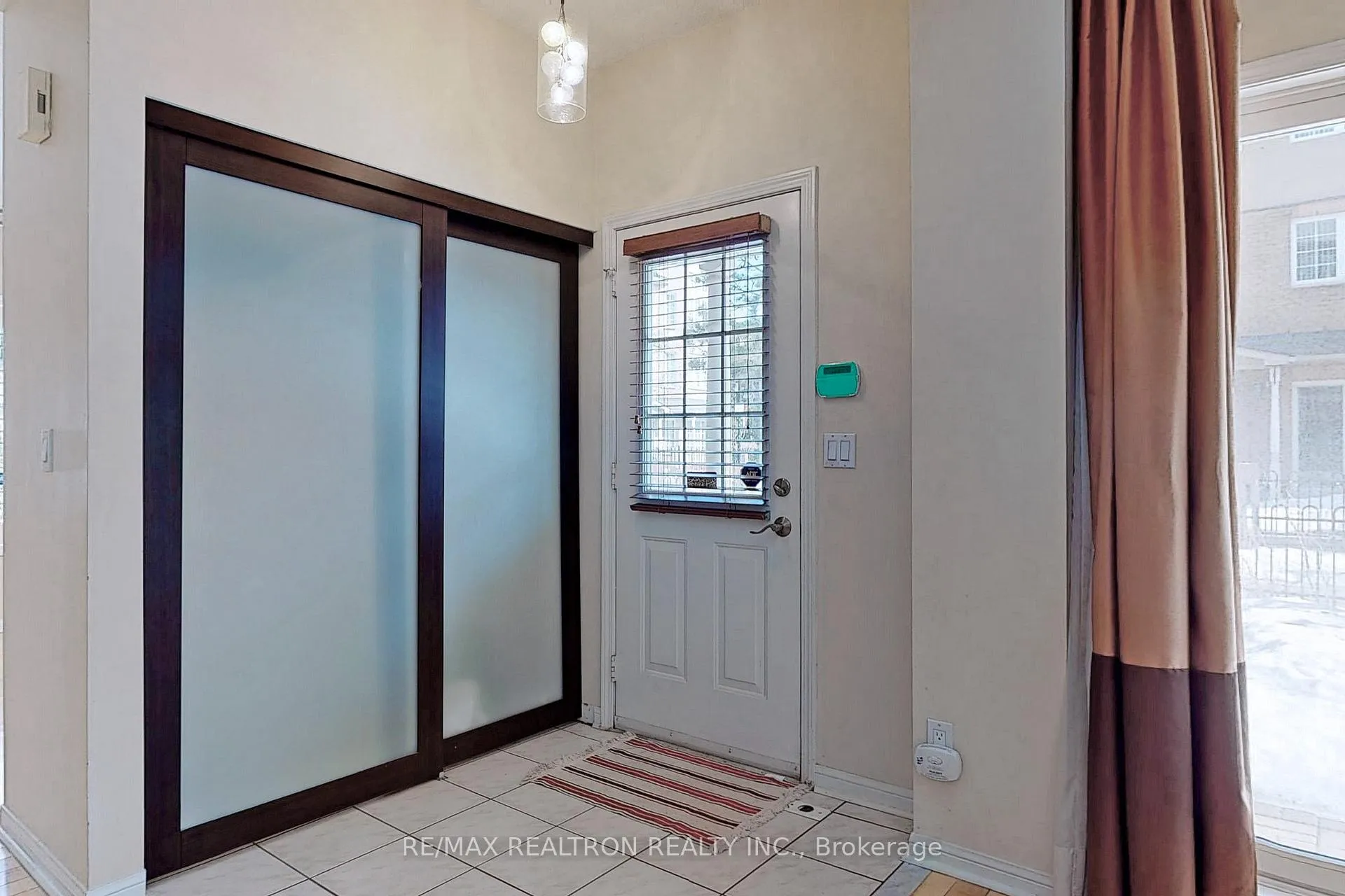 Photo 15 of Unit 7, 2 Cox Boulevard, Markham, Unionville — HOMEH