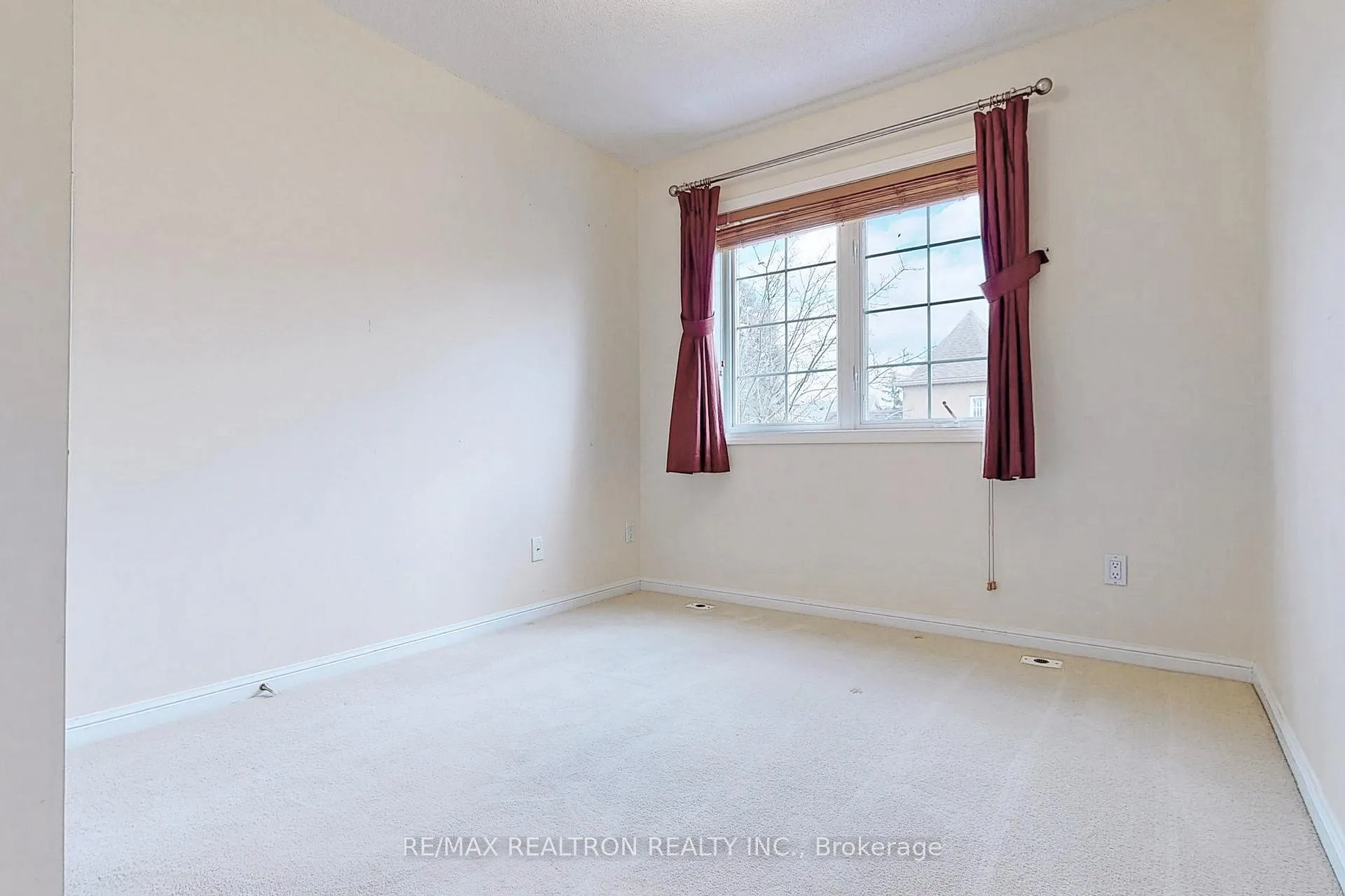 Photo 25 of Unit 7, 2 Cox Boulevard, Markham, Unionville — HOMEH