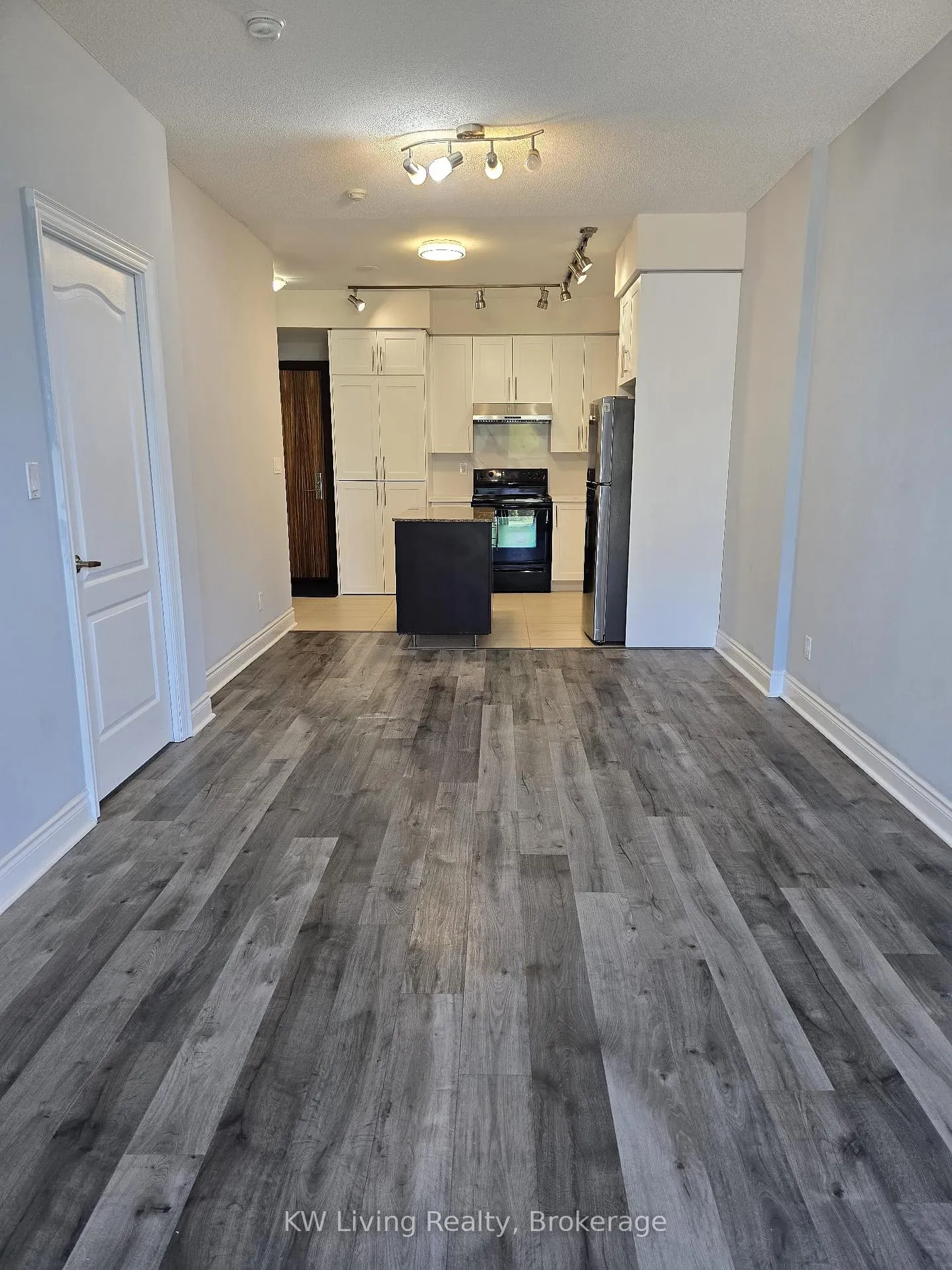 Photo 8 of Unit 221, 50 Clegg Road, Markham, Unionville — HOMEH