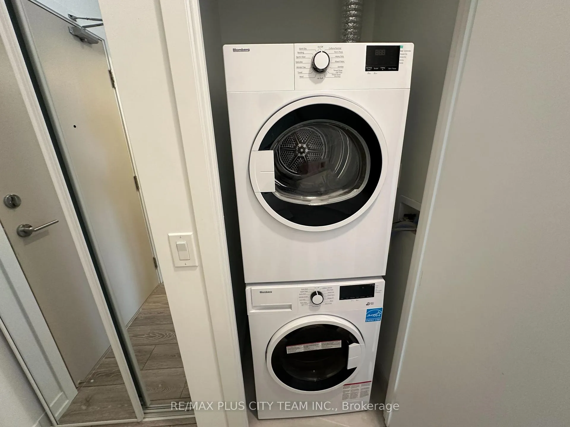 Photo 9 of Unit PH11, 2020 Bathurst Street, Toronto, Humewood-Cedarvale — HOMEH