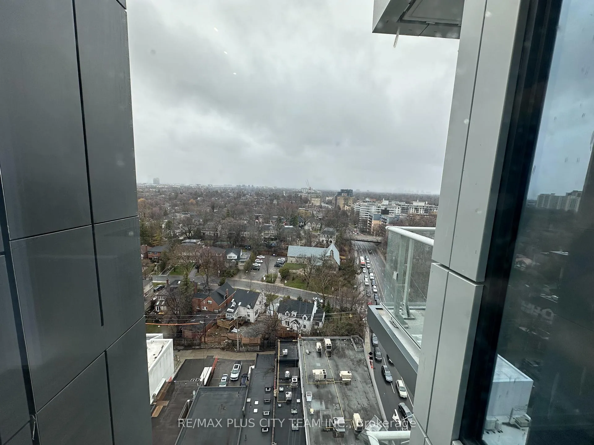Photo 10 of Unit PH11, 2020 Bathurst Street, Toronto, Humewood-Cedarvale — HOMEH