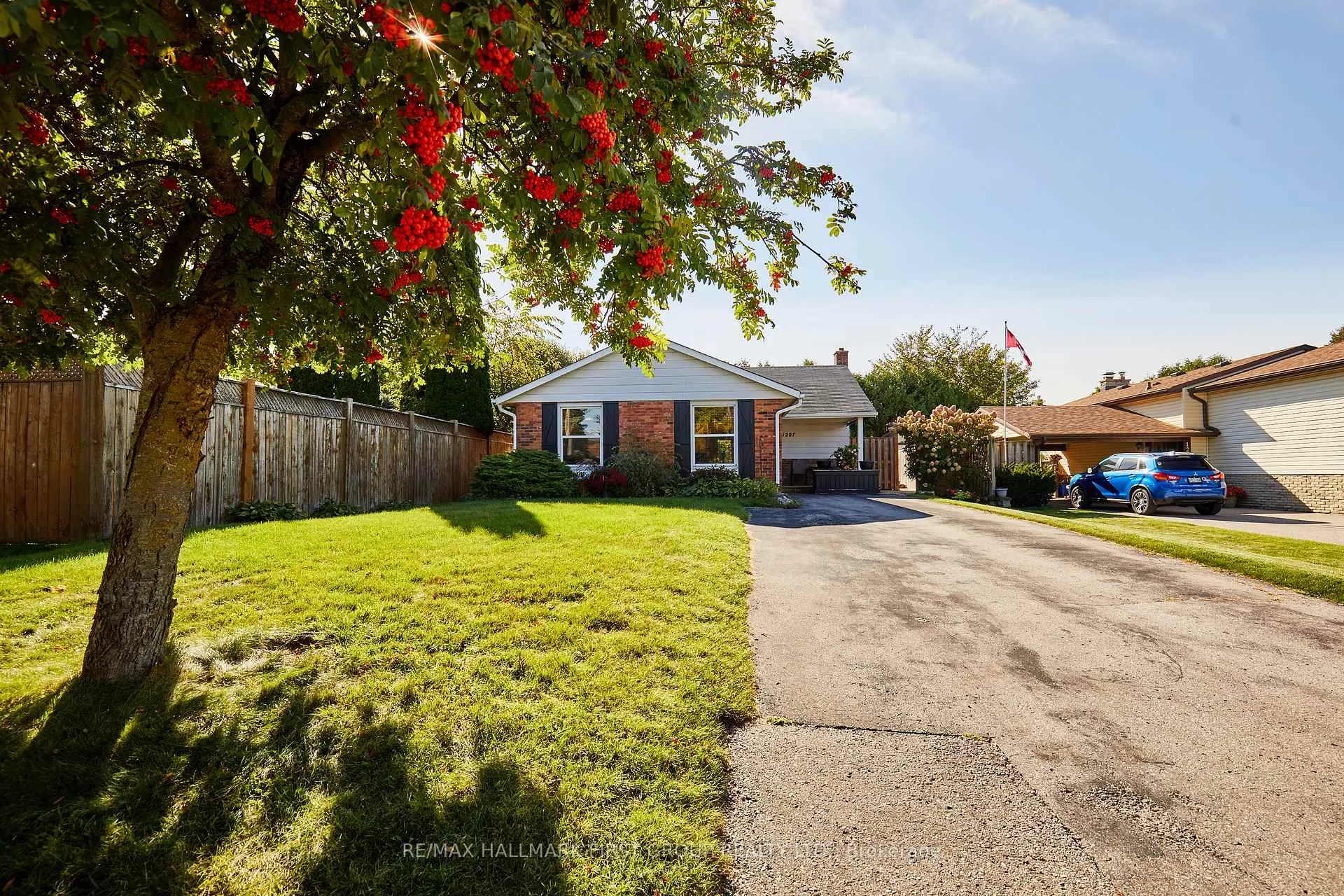 Front of 1207 Erinlea Avenue