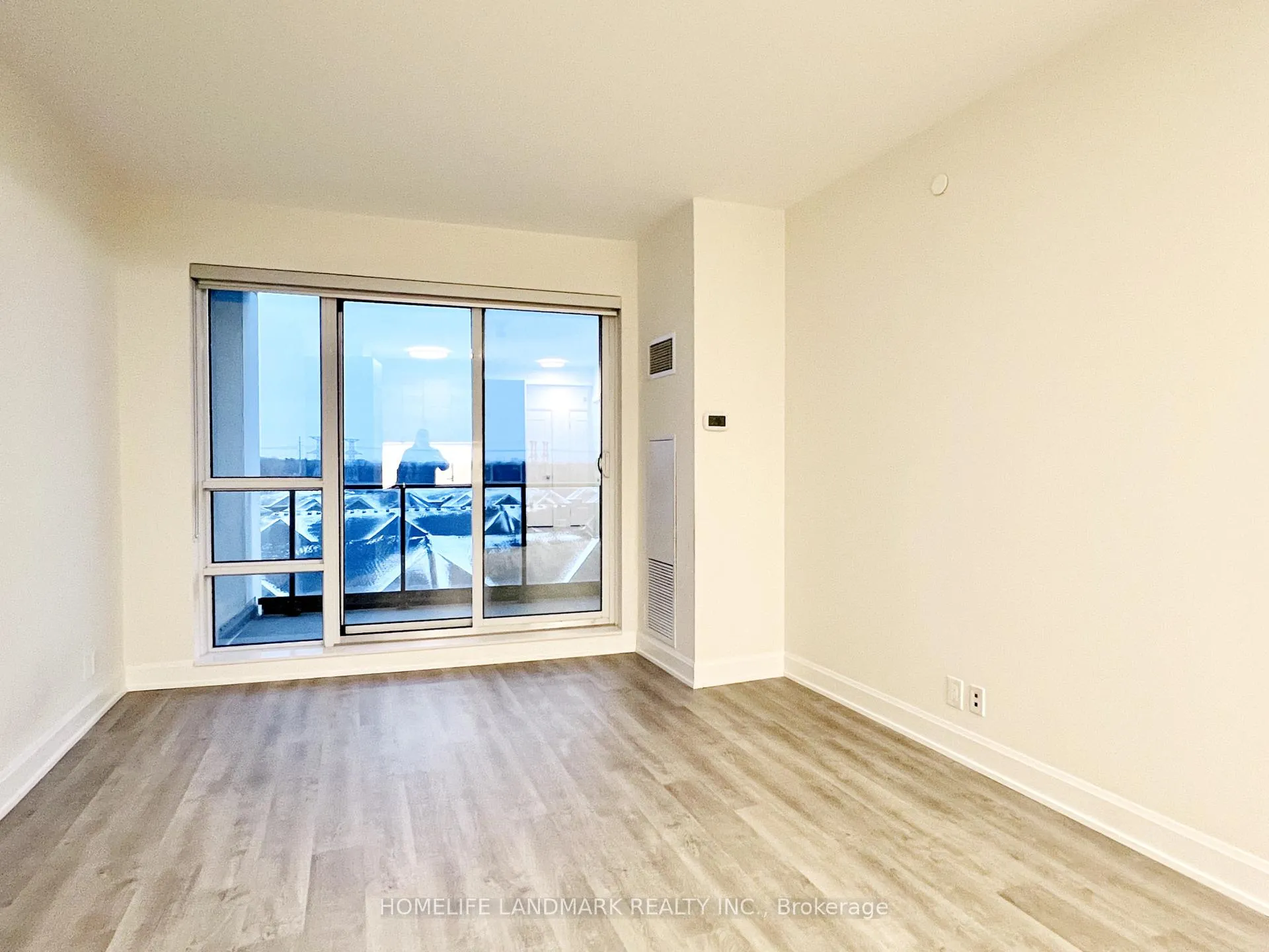Photo 12 of Unit 608, 38 Gandhi Lane, Markham, Commerce Valley — HOMEH